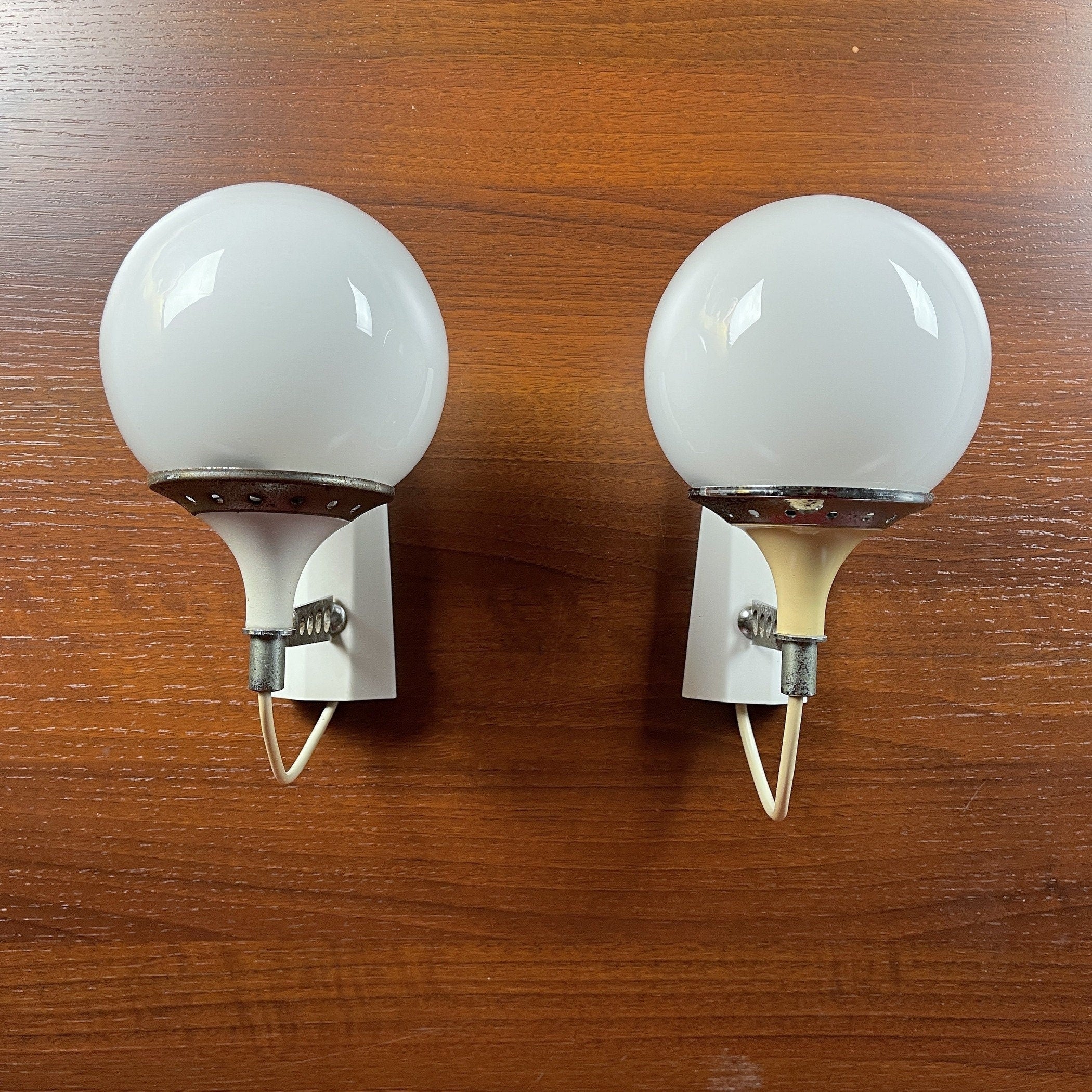 Pair of mid-century white sconces Targetti Sankey Italy 1960s Retro wall lamps space age