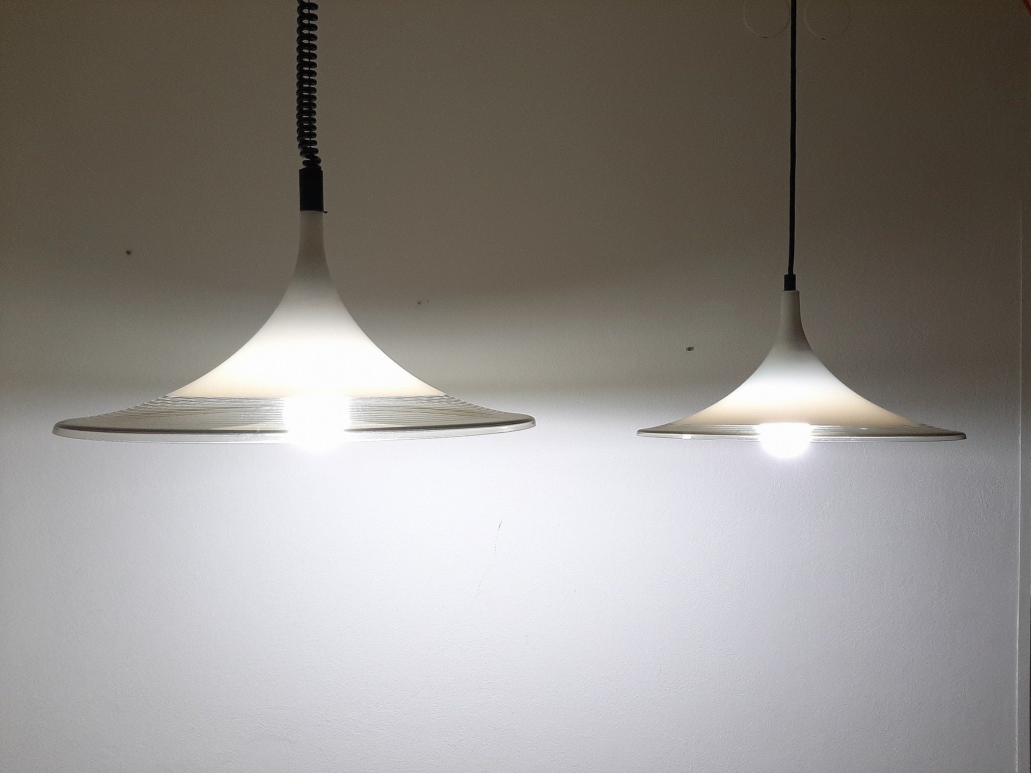 Mid-century pendant lamp Meblo Guzzini 1980s Albatros Retro Light Small Yugoslavia Italy