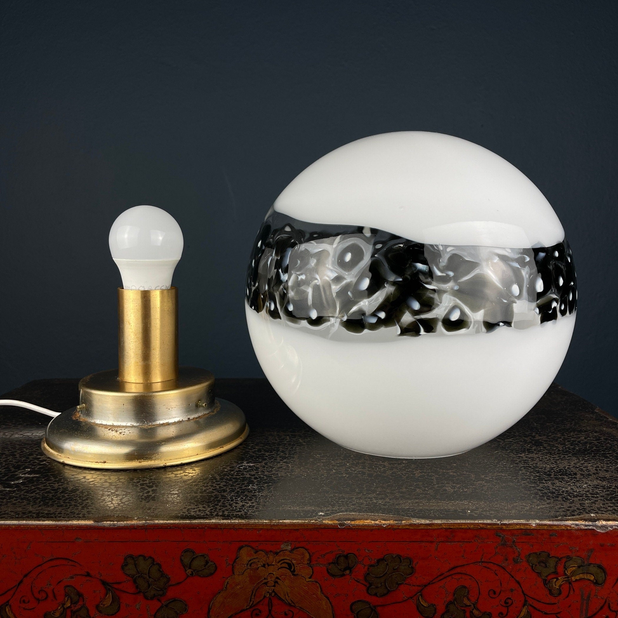 Mid-Century Modern Murano Glass Table Lamp: Italian 1970s Lighting