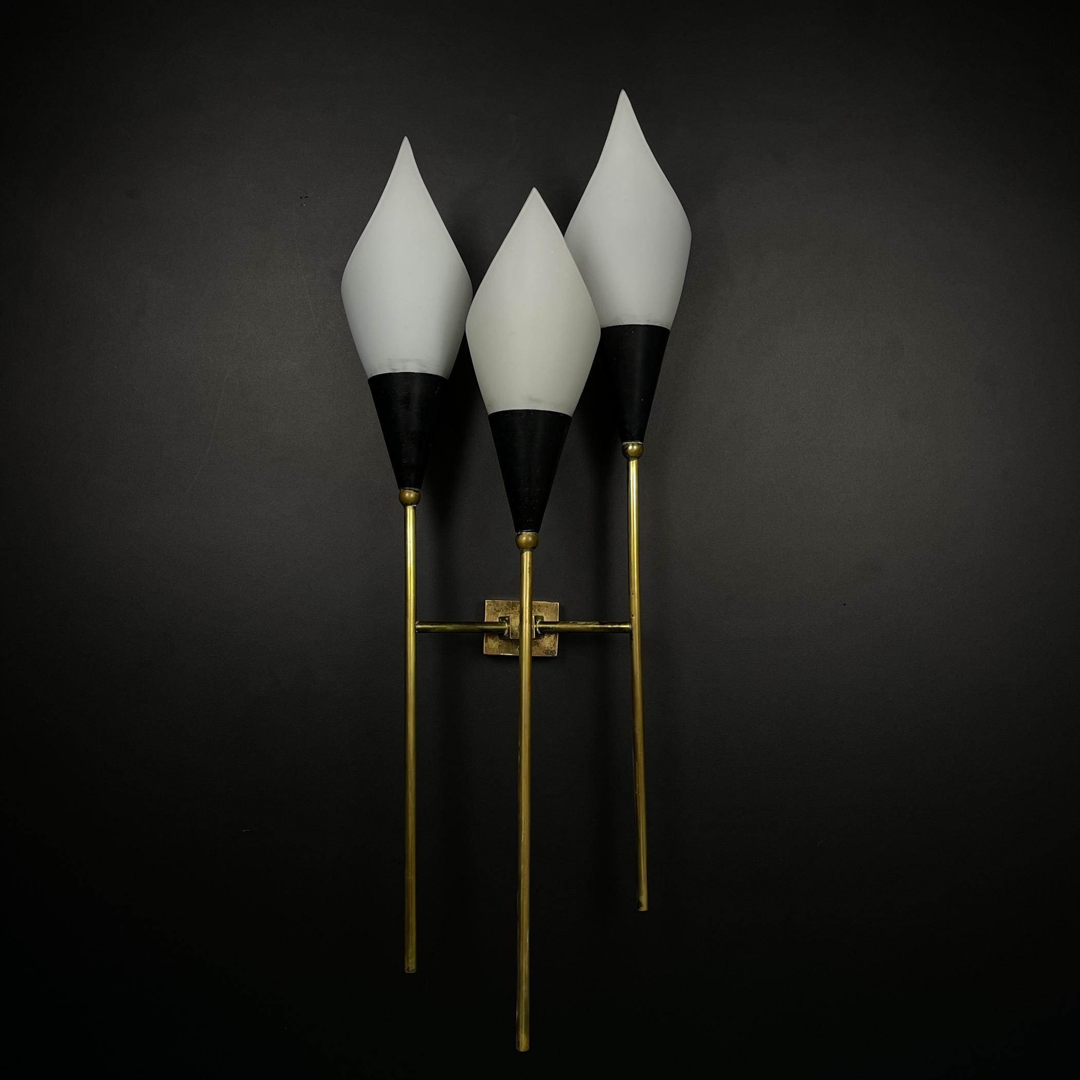Vintage wall lamp by Stilnovo, Italy, 1950s