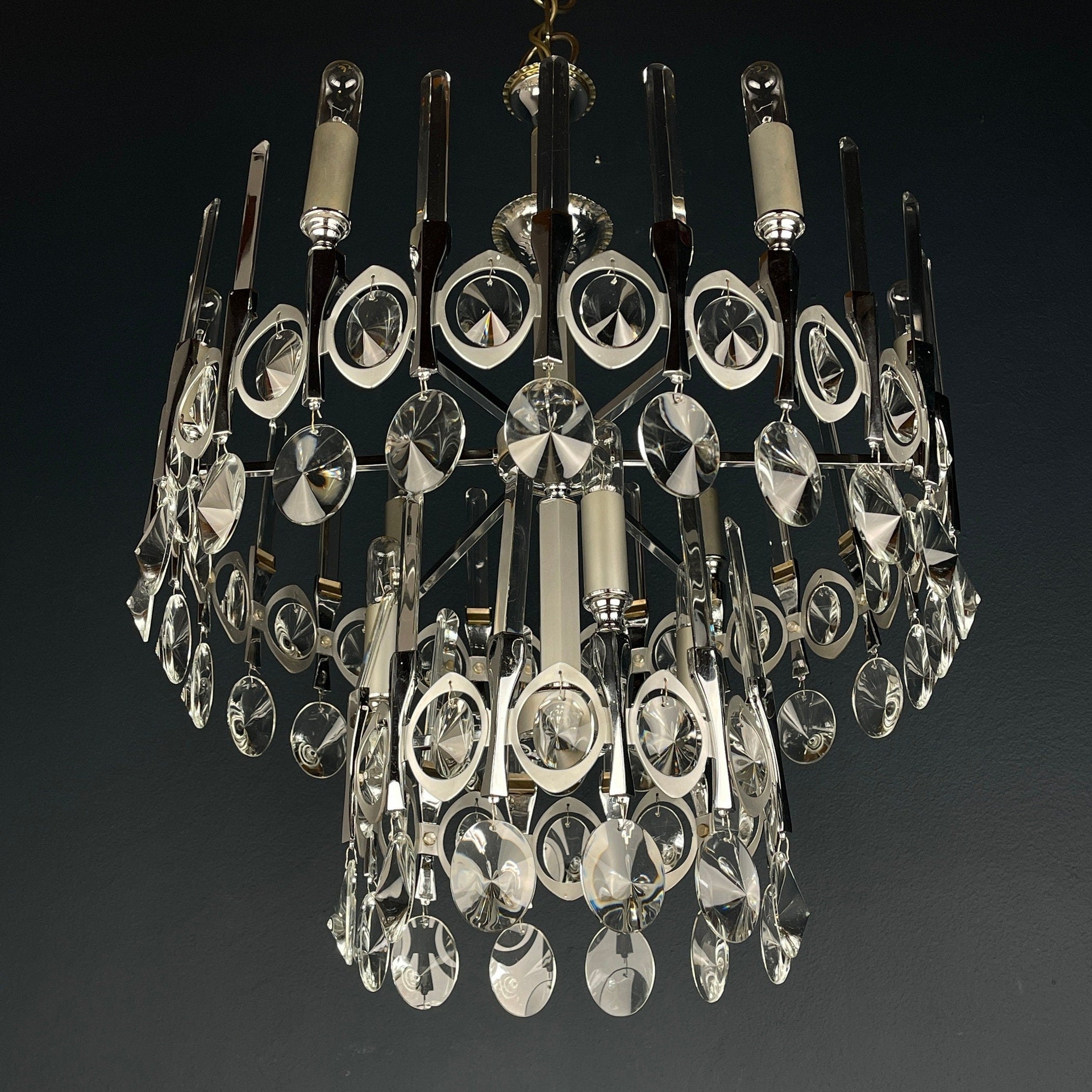 Gaetano Sciolari Chandelier: Mid-Century Modern Italian Crystal Glass, 1970s