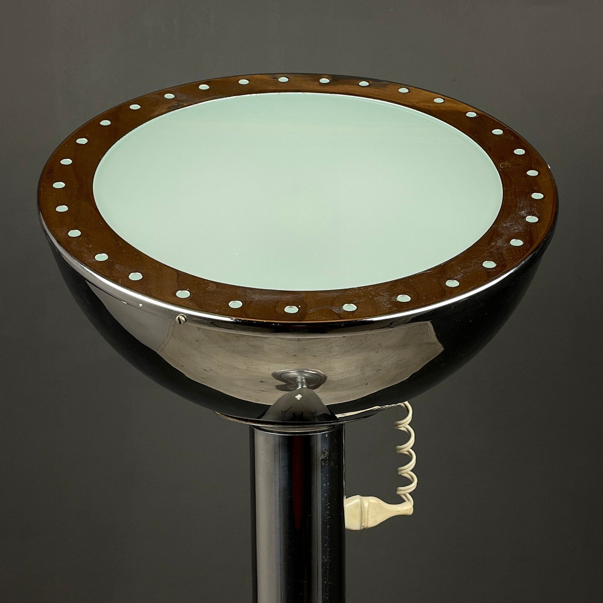 Metal floor lamp with magnet by Goffredo Reggiani Italy 1960s