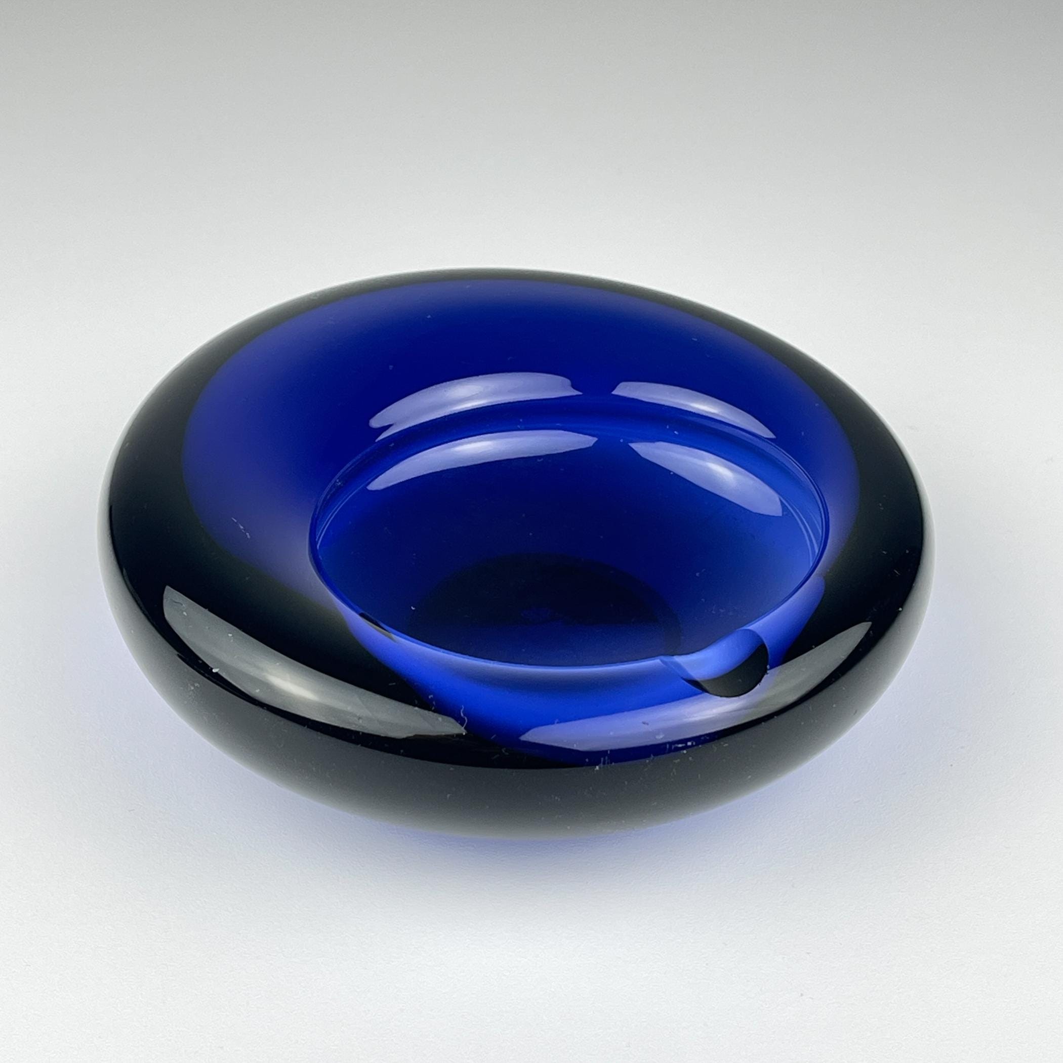 Original blue glass ashtray by Per Lütken for Holmegaard, Denmark, 1962