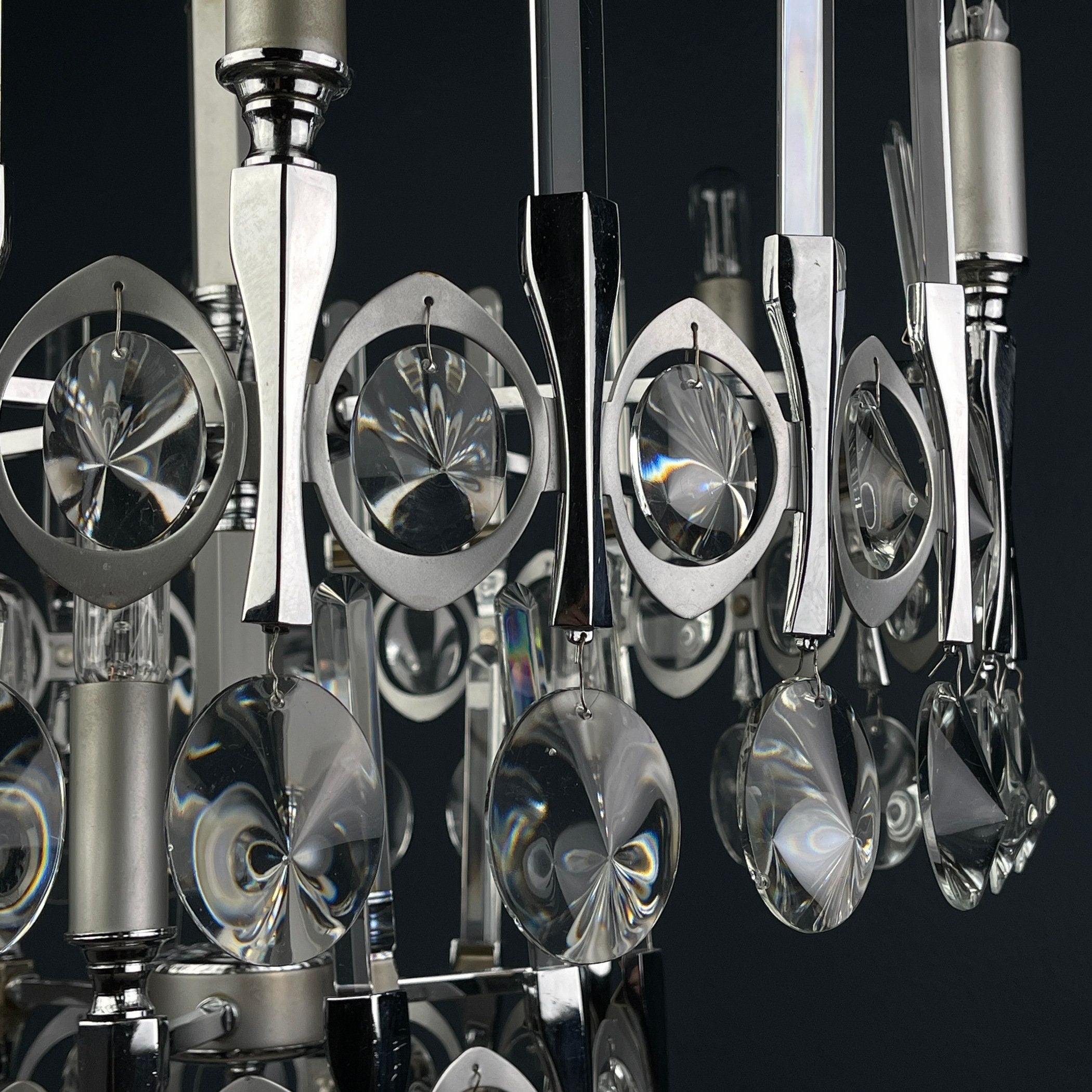 Gaetano Sciolari Chandelier: Mid-Century Modern Italian Crystal Glass, 1970s