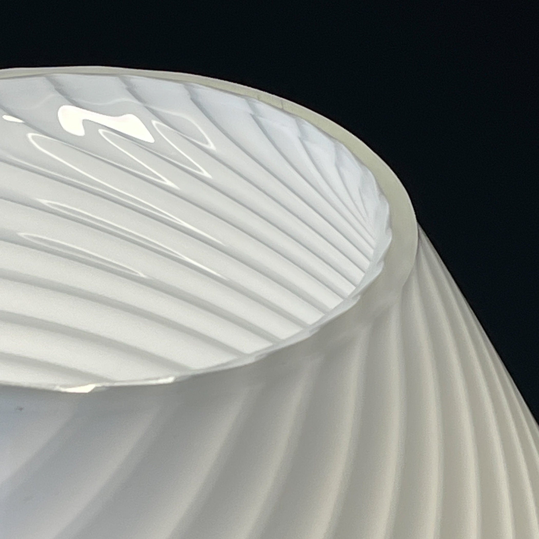 Original vintage swirl murano glass table lamp Mushroom, Italy 1970s, White