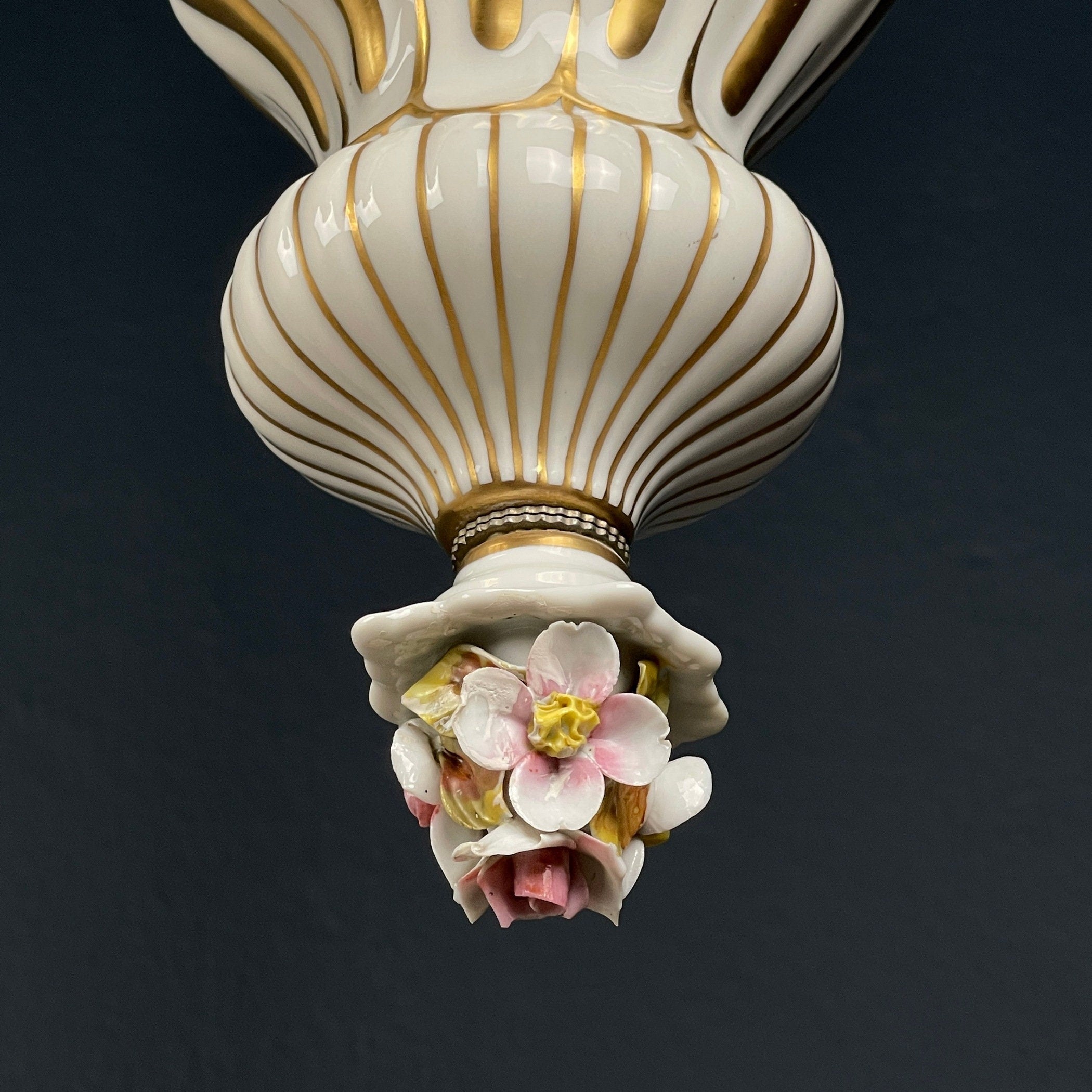 Vintage Capodimonte porcelain chandelier Italy 1940s  3 arm Baroque, Shabby chic design