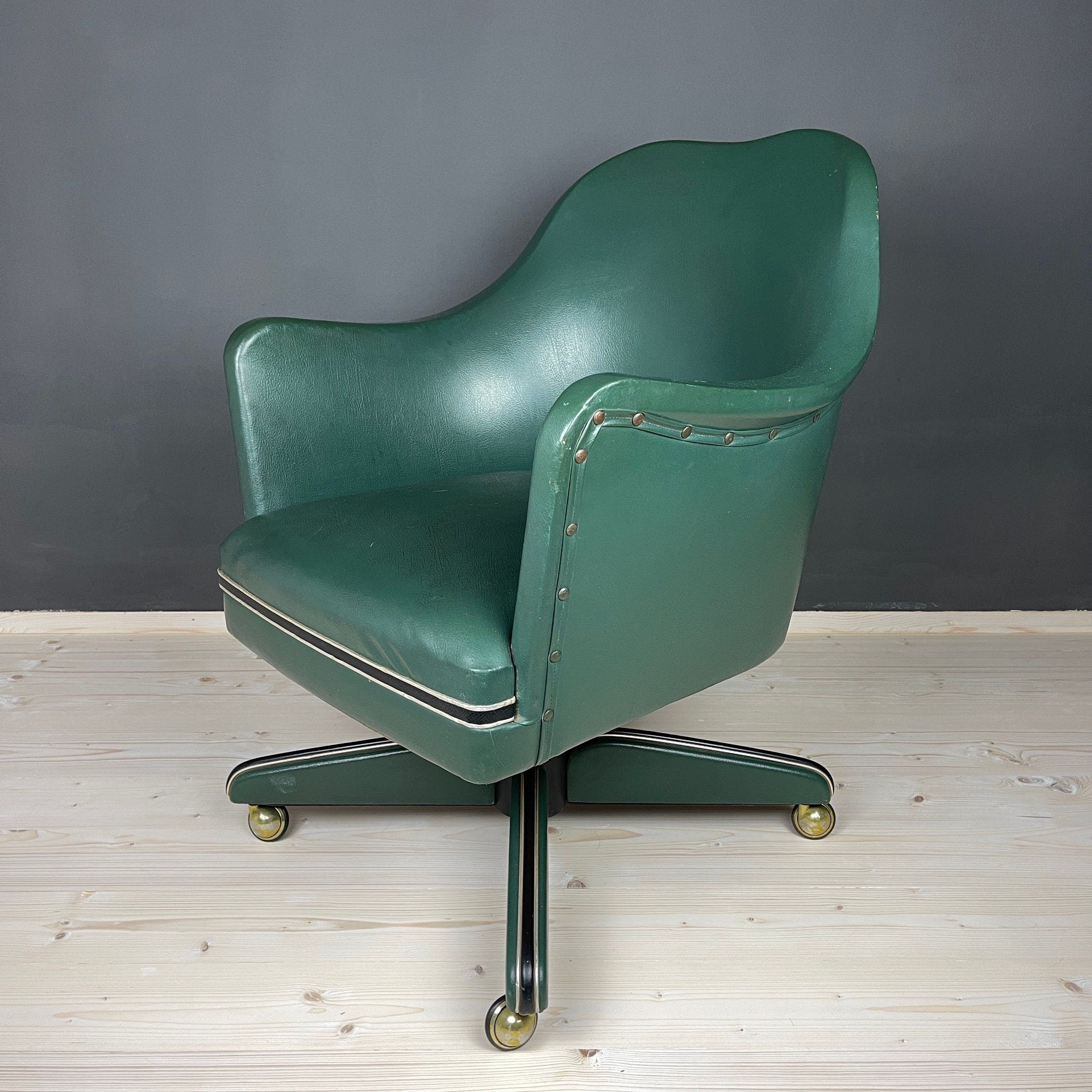 Mid-century swivel green office chair by Umberto Mascagni Italy 1950s Modernist Italian Loft Office