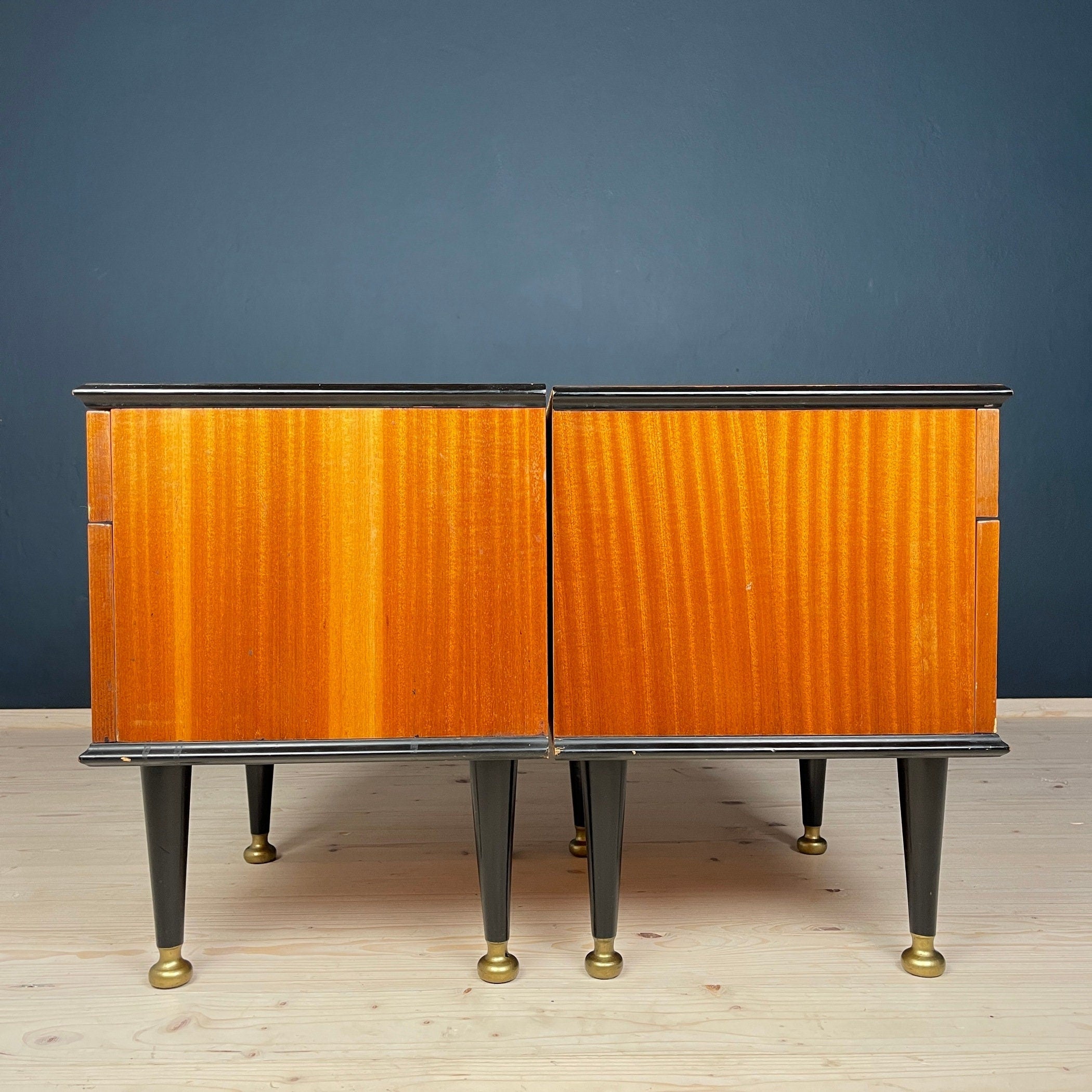 Vintage Birdseye Maple Nightstands: Mid-Century Modern Bedside Tables