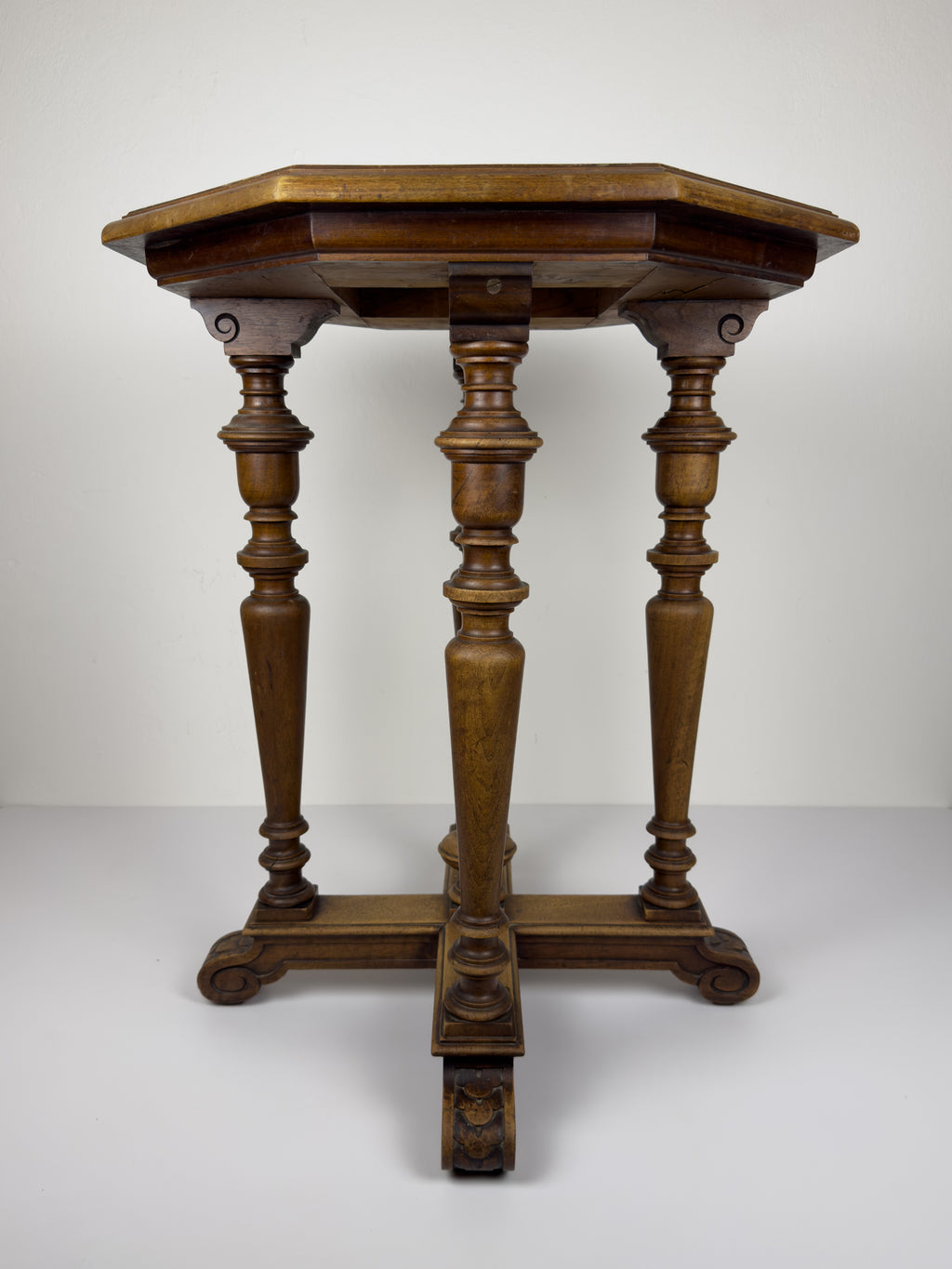 Vintage wooden side table, Italy 1950s