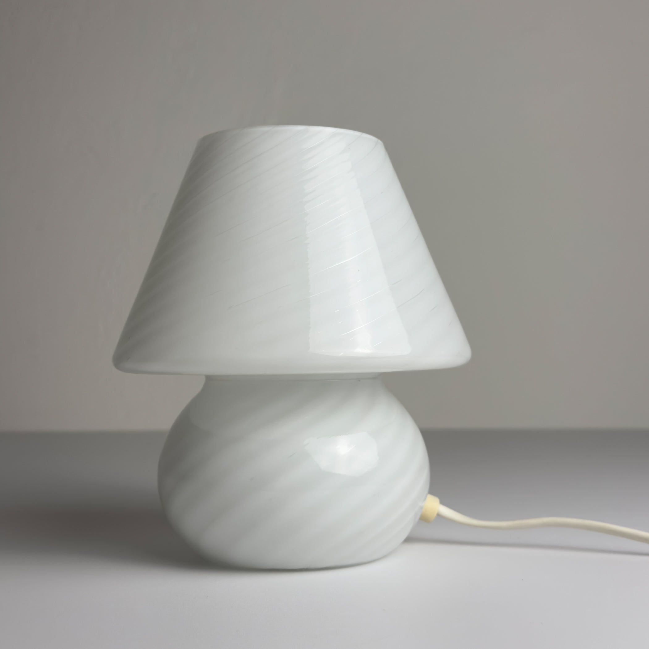 Original vintage swirl murano glass table lamp Mushroom, Italy 1970s