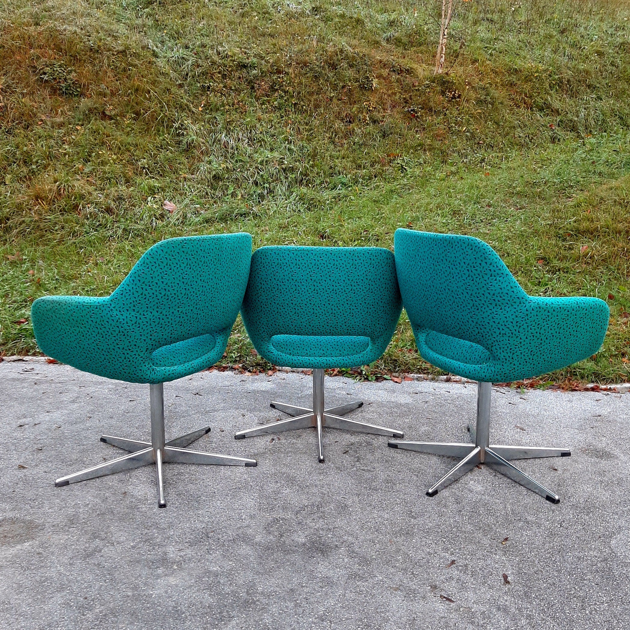 Vintage Mid-Century Modern Swivel Chair: Stol Kamnik, Yugoslavia