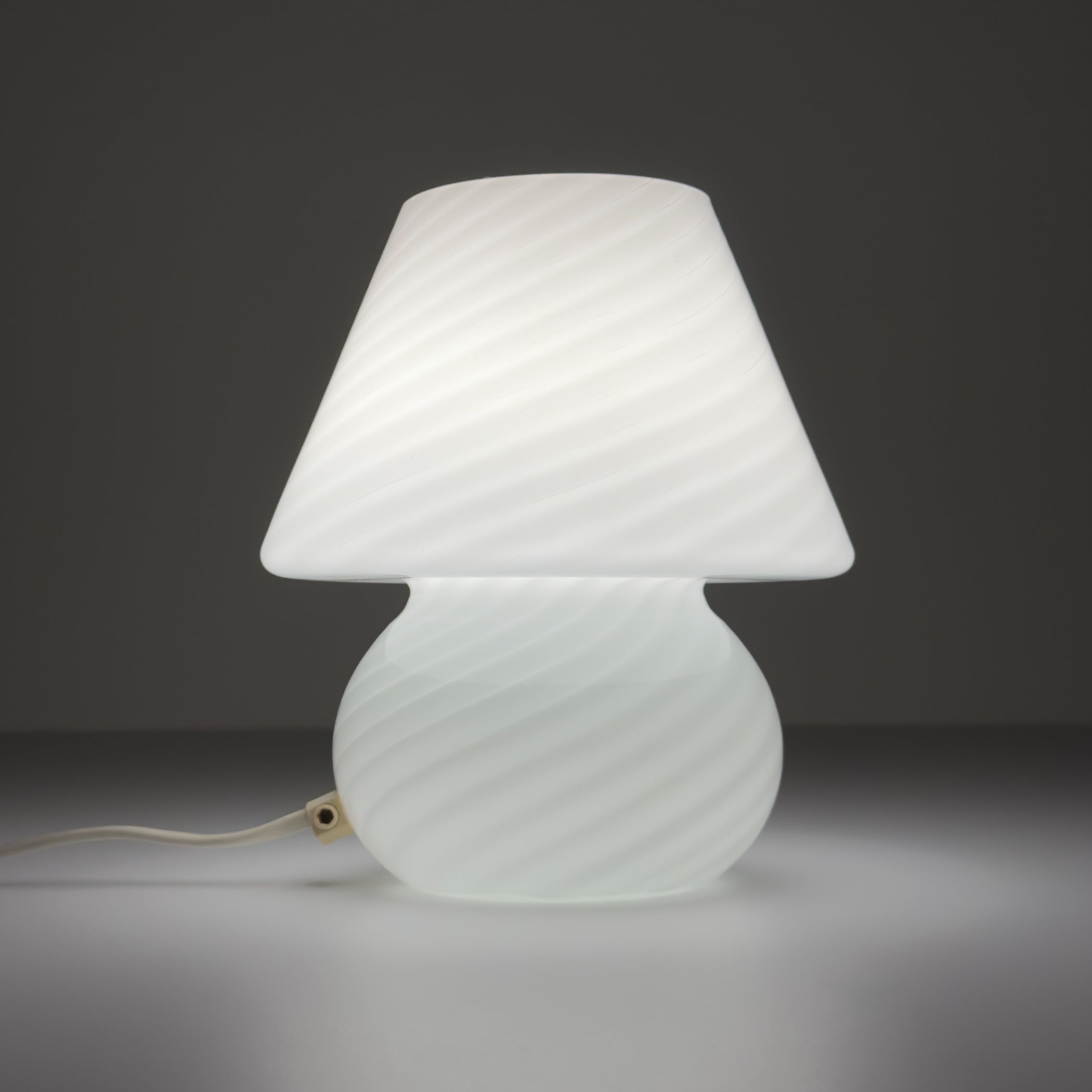 Original vintage swirl murano glass table lamp Mushroom, Italy 1970s