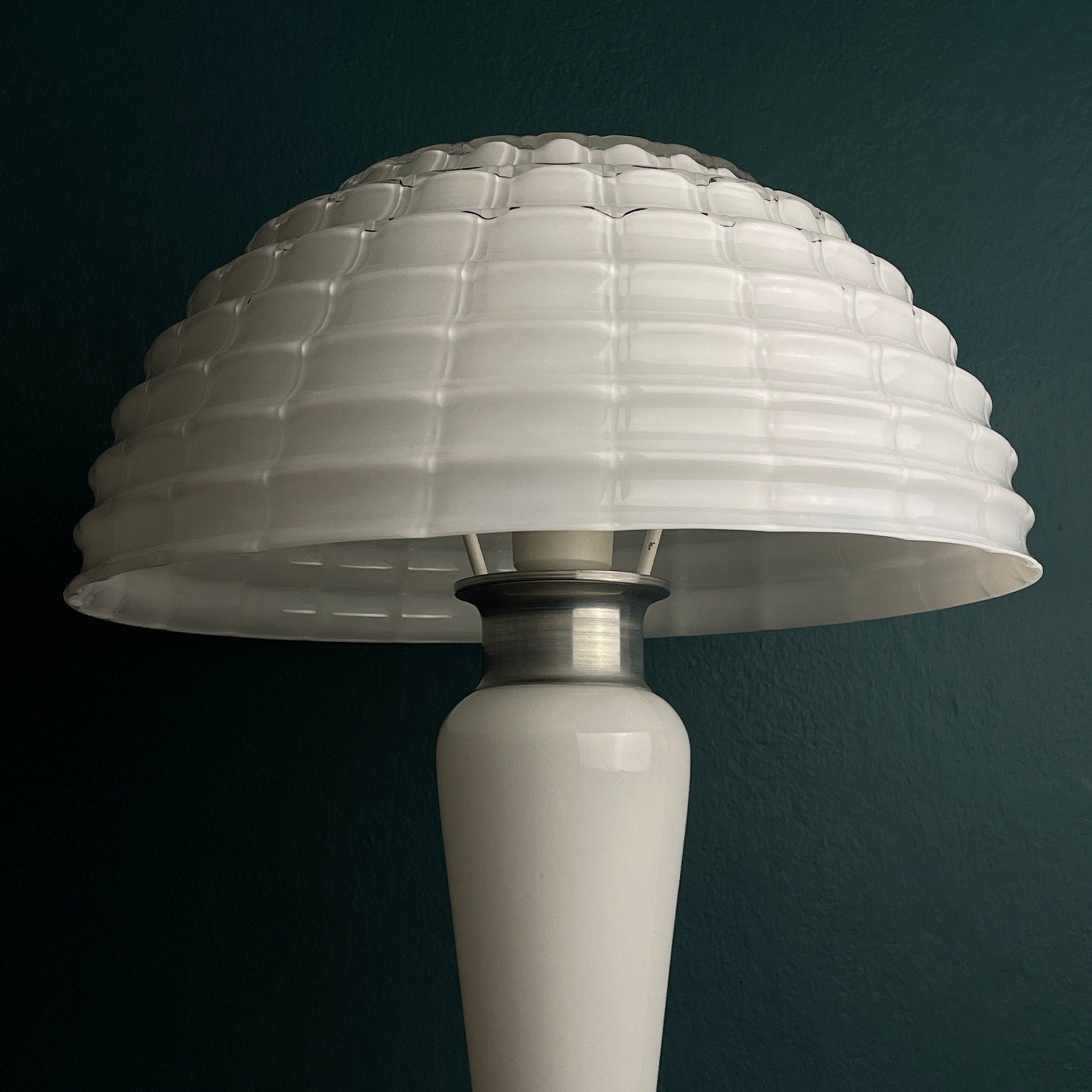 Large white Murano table lamp Mushroom Italy 1970s Mid-century italian modern