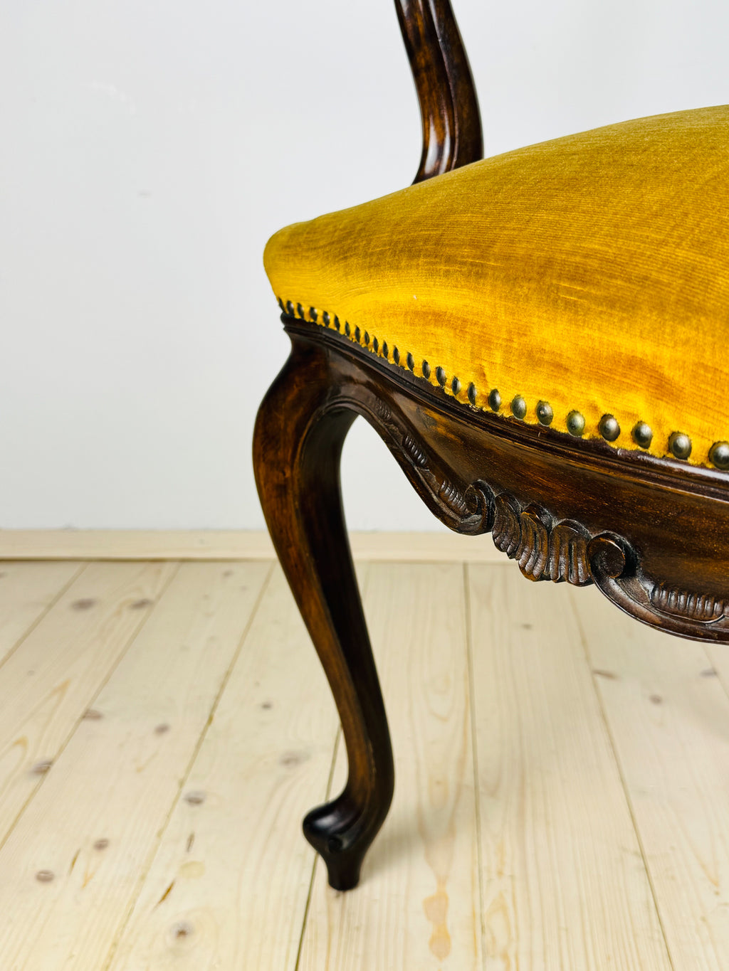 Vintage dining chair with arms, Italy 1950s