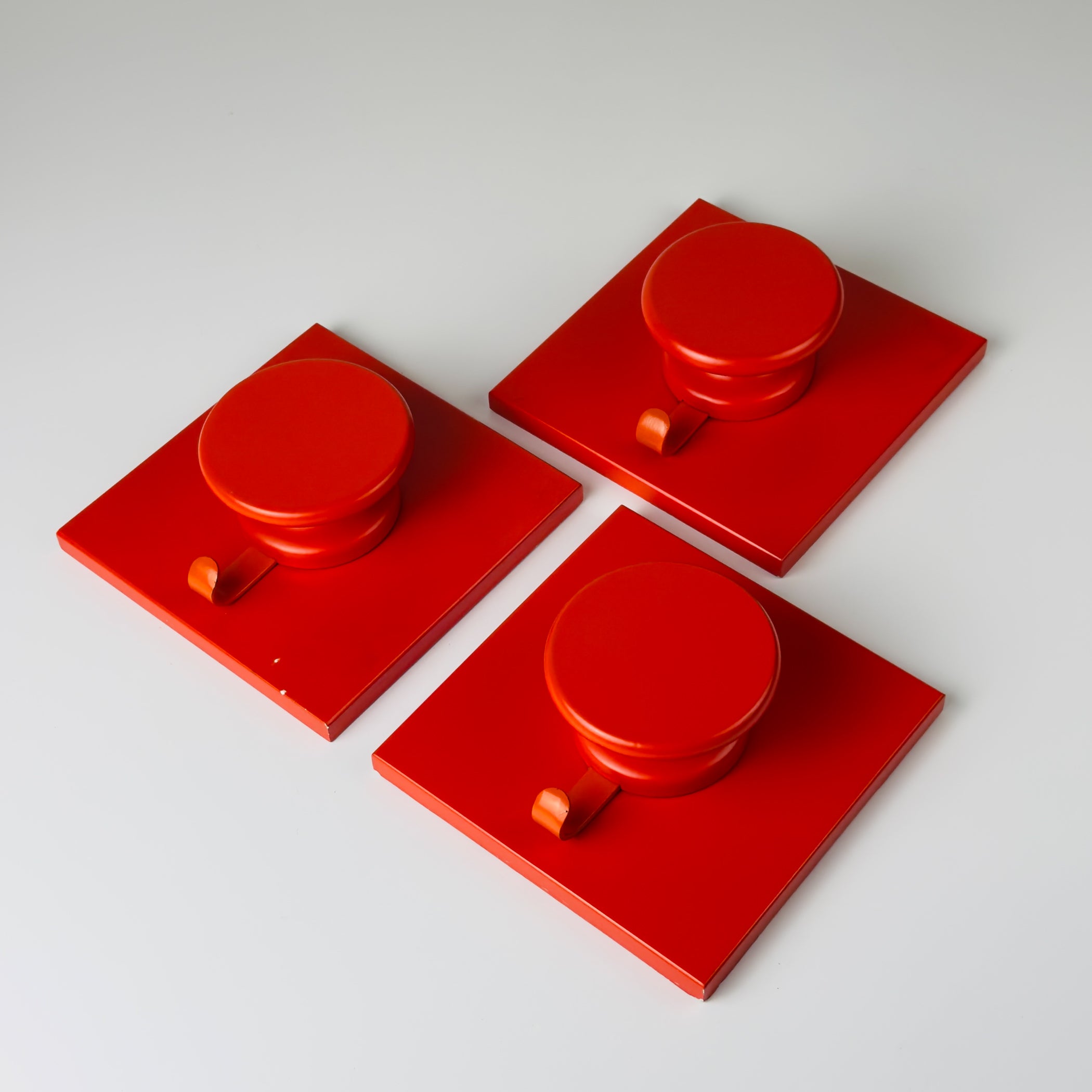 Mid-century wall hangers Space Age, Italy, 1980s, Set of 3