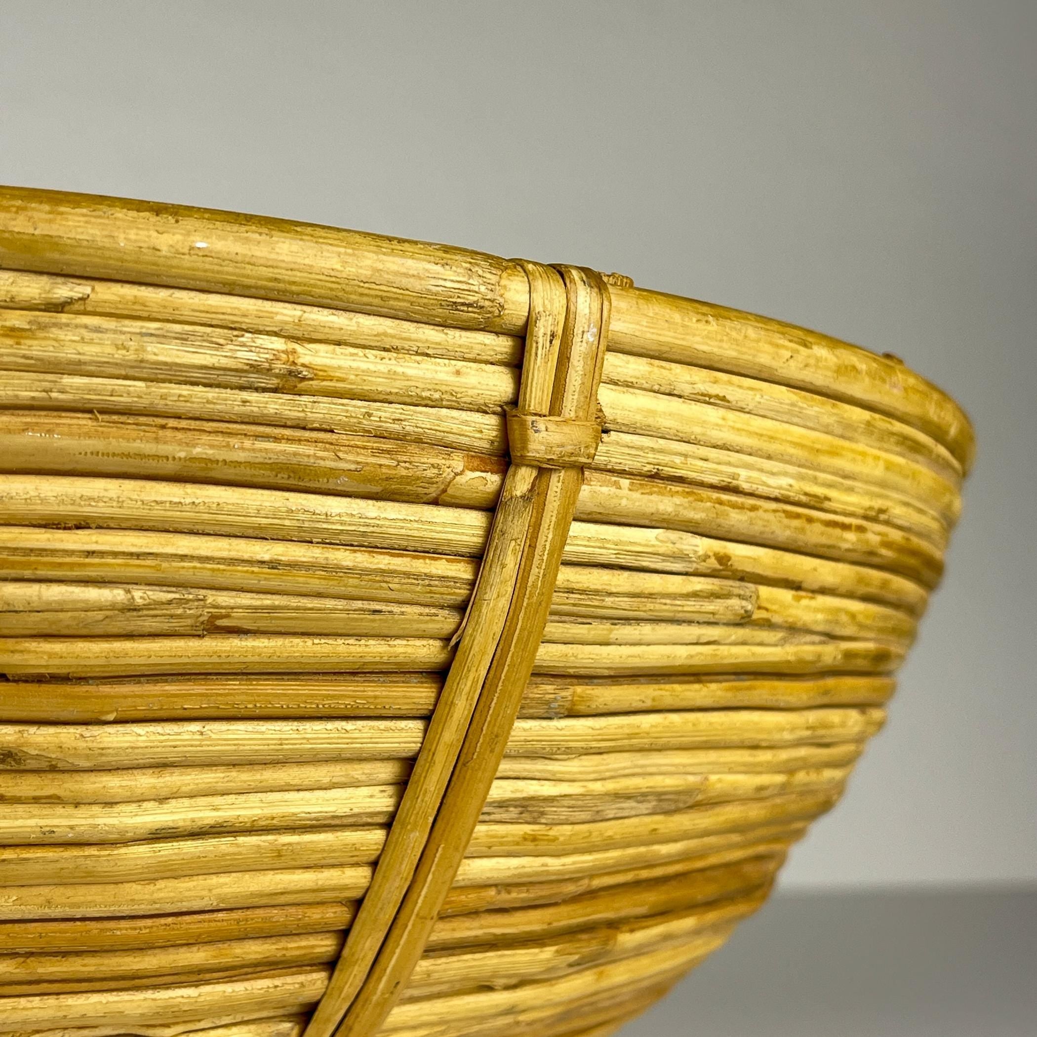 Large rattan bowl for fruits, Italy 1970s, Style Gabriella Crespi, Vintage home decor