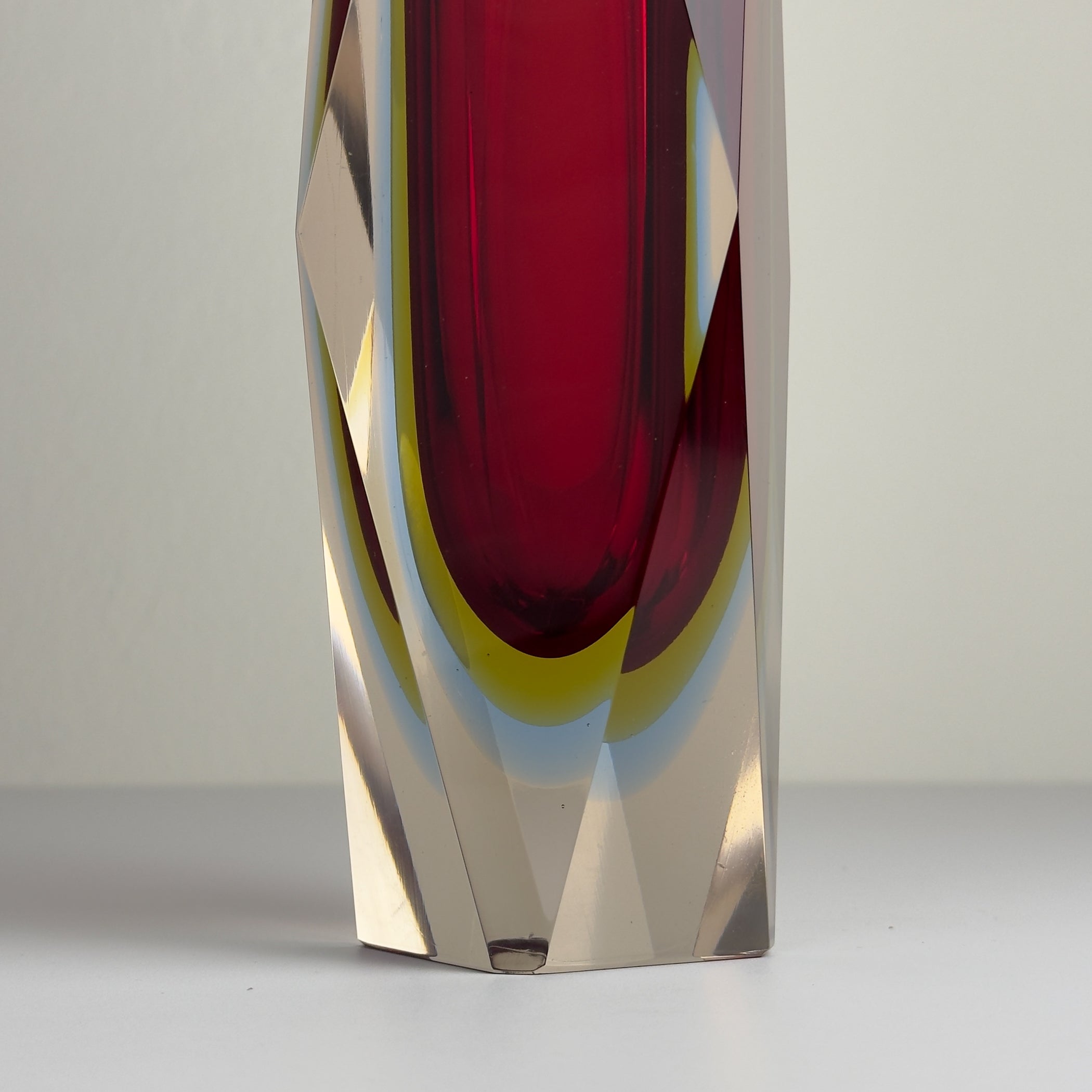 Sommerso red Murano glass vase, style Flavio Poli, Italy 1970s