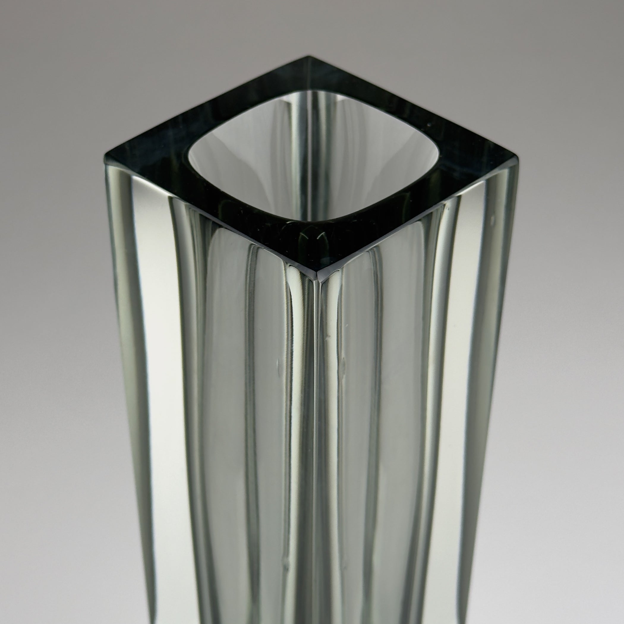 Sommerso gray Murano glass vase, style Flavio Poli, Italy 1970s