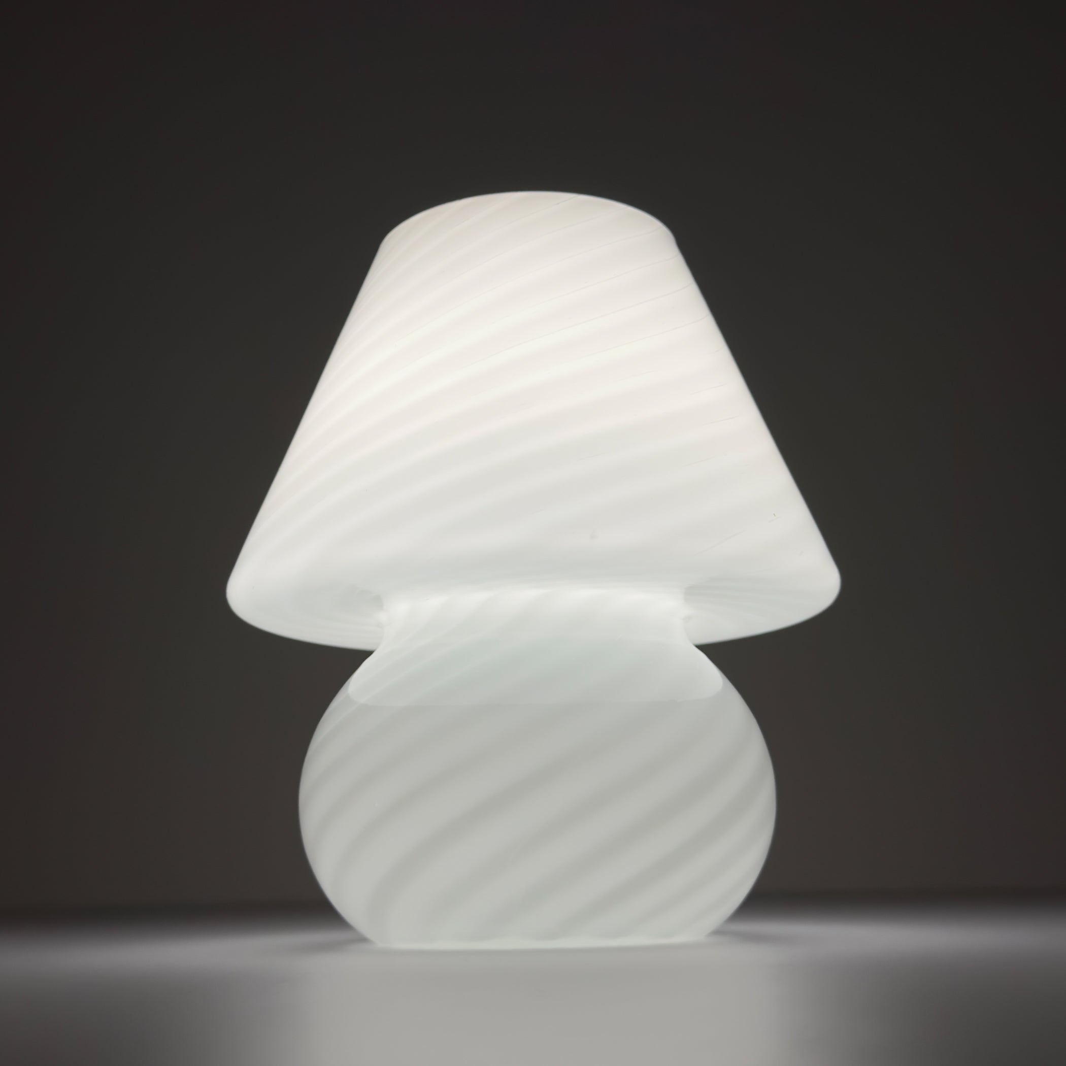 Original vintage swirl murano glass table lamp Mushroom, Italy 1970s