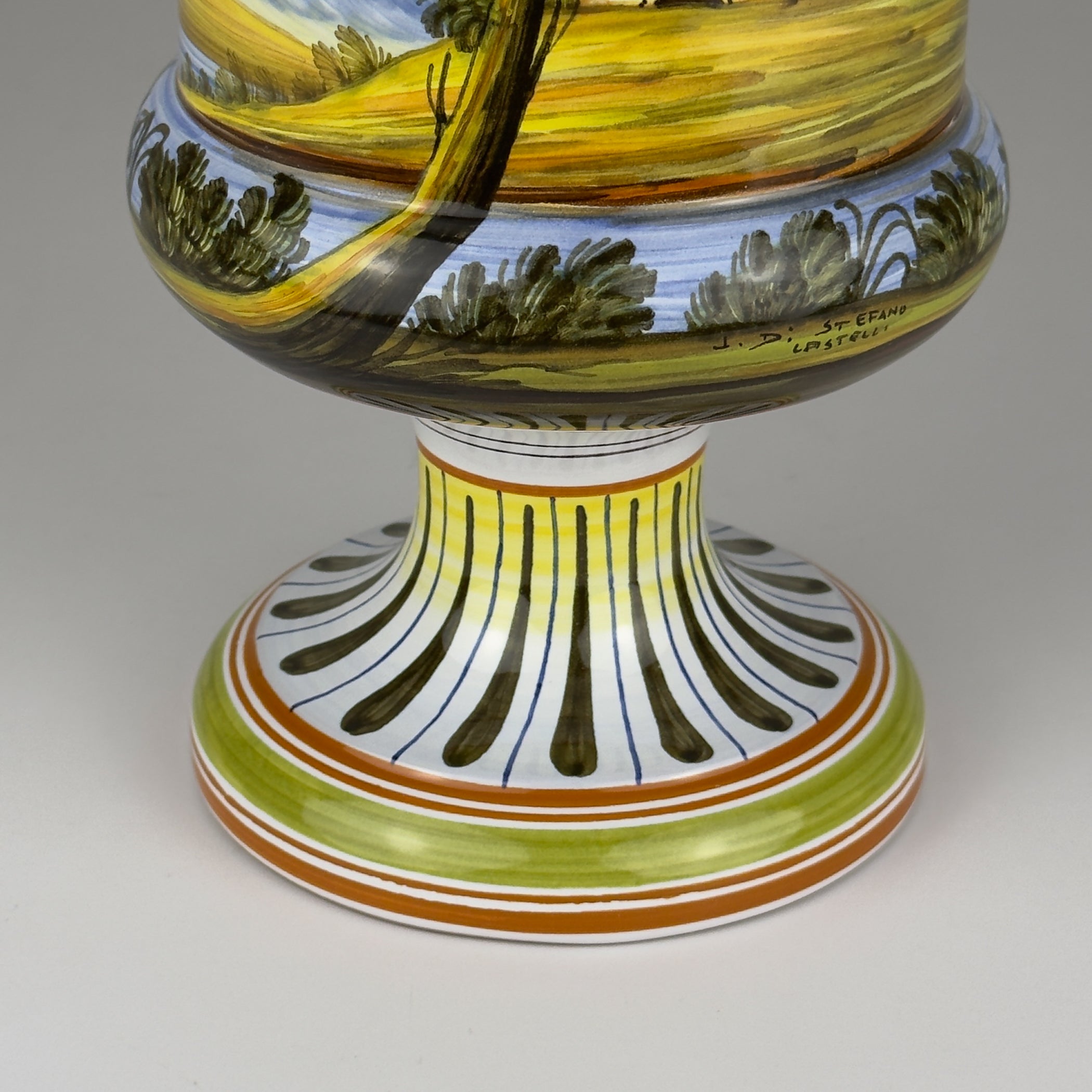 Vintage vase with lid by Lorenzo Di Stefano, Italy, late 20th Century