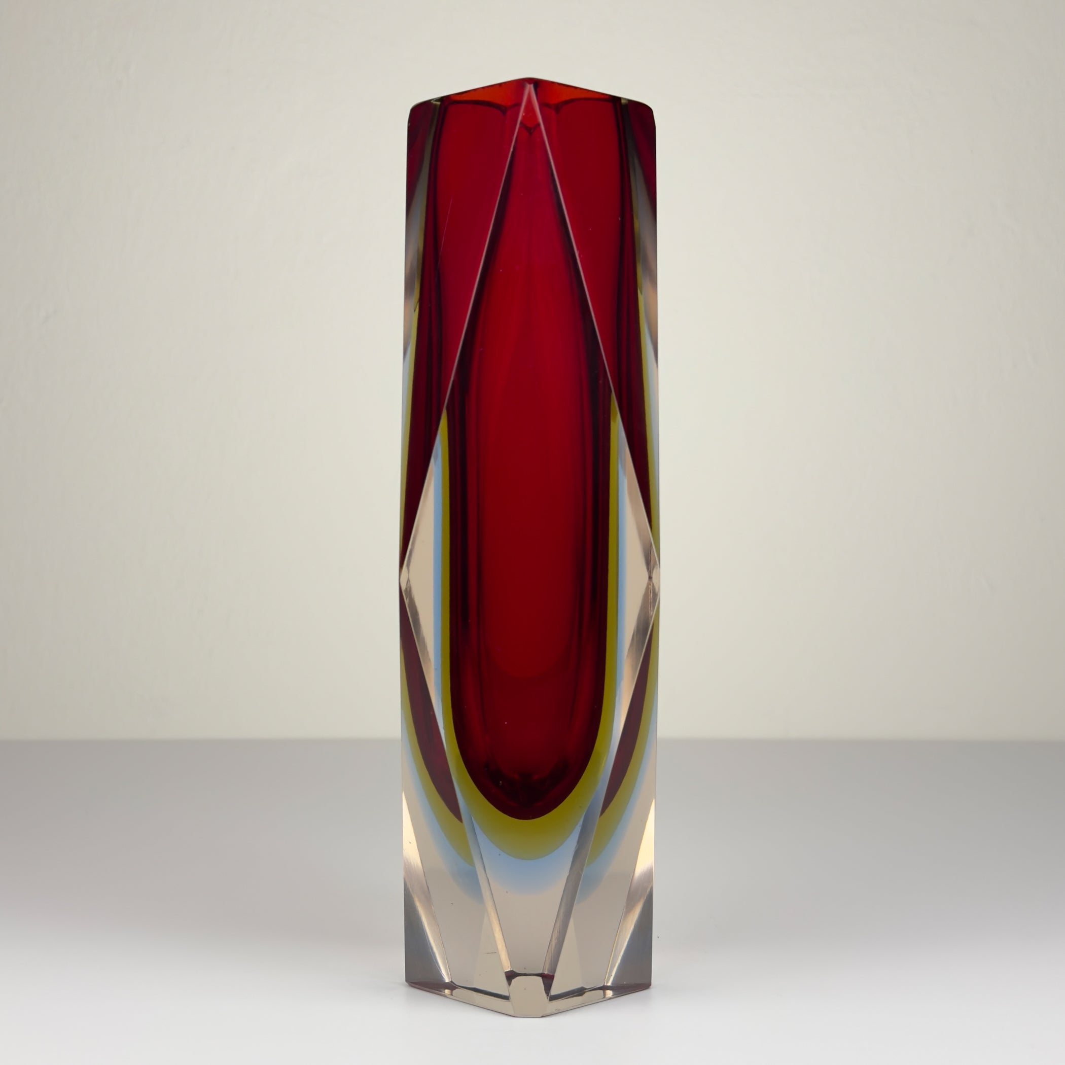 Sommerso red Murano glass vase, style Flavio Poli, Italy 1970s