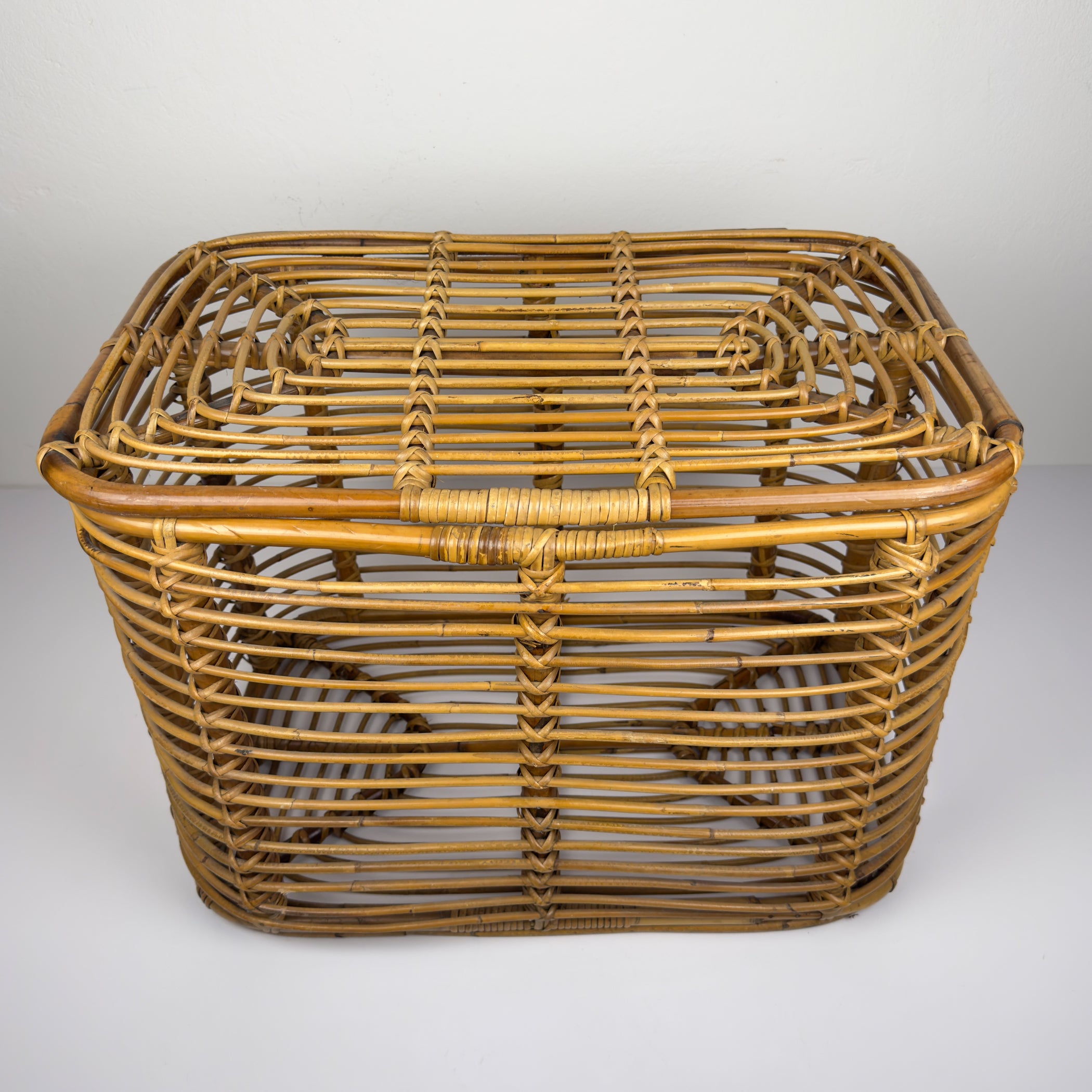 Vintage rattan basket, Italy 1960s