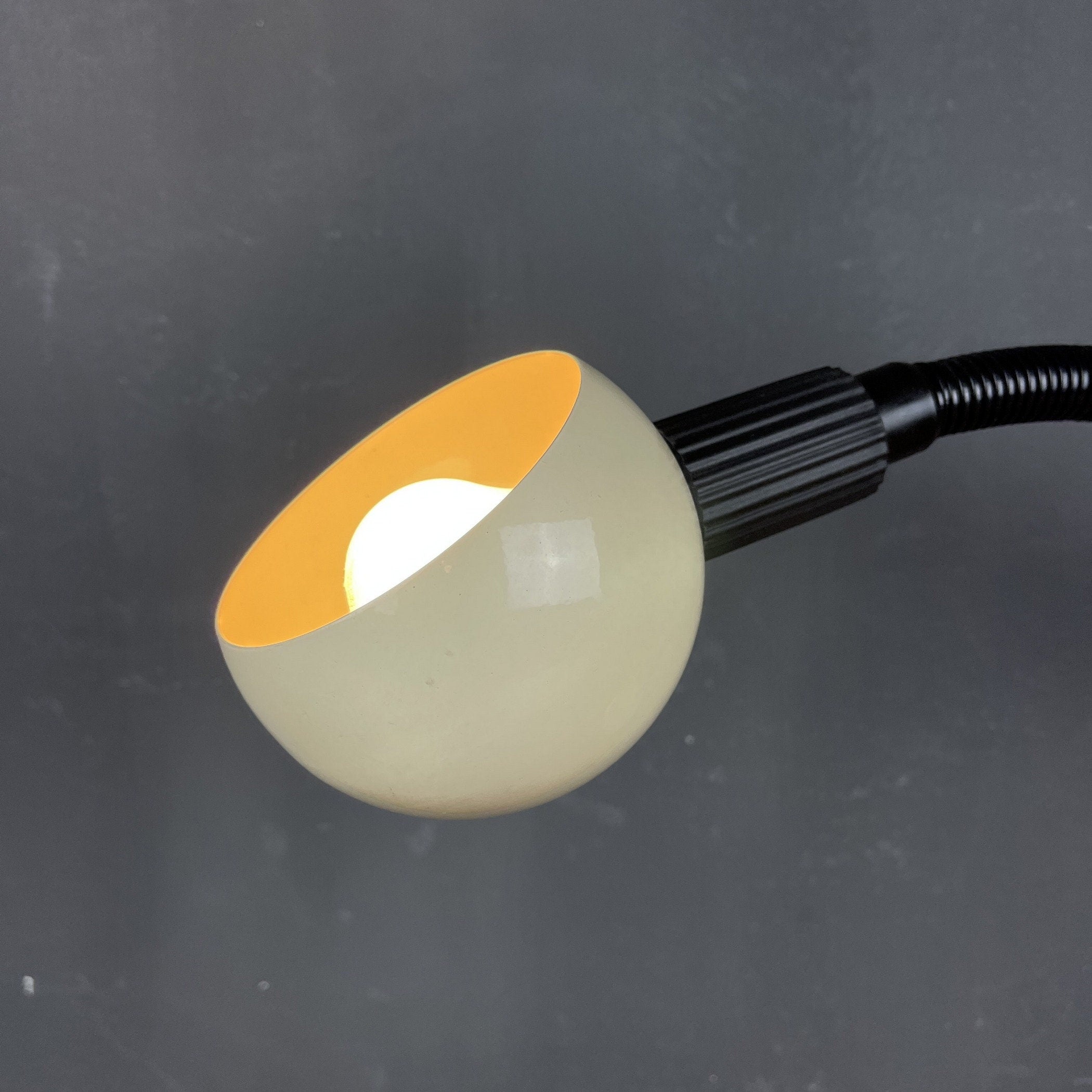 Retro beige desk lamp Italy 1980s Goose table lamp
