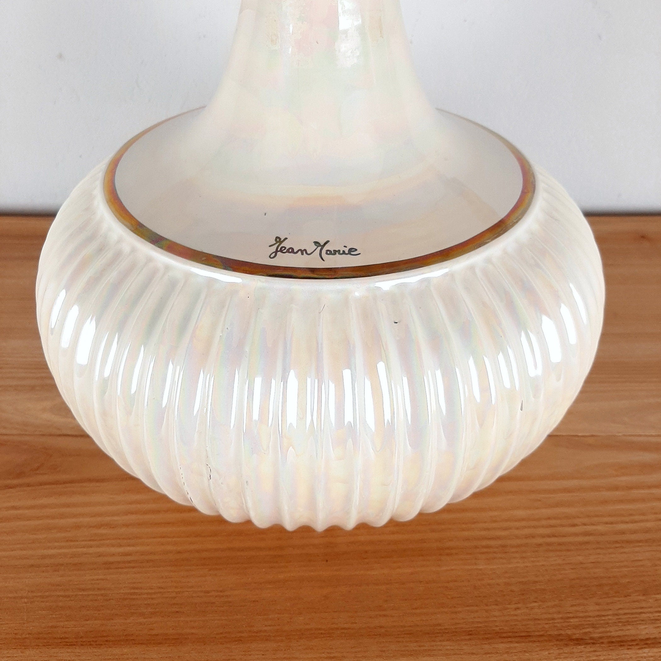 Retro nacre table lamp Jean Marie Italy 1970s Mid-century light