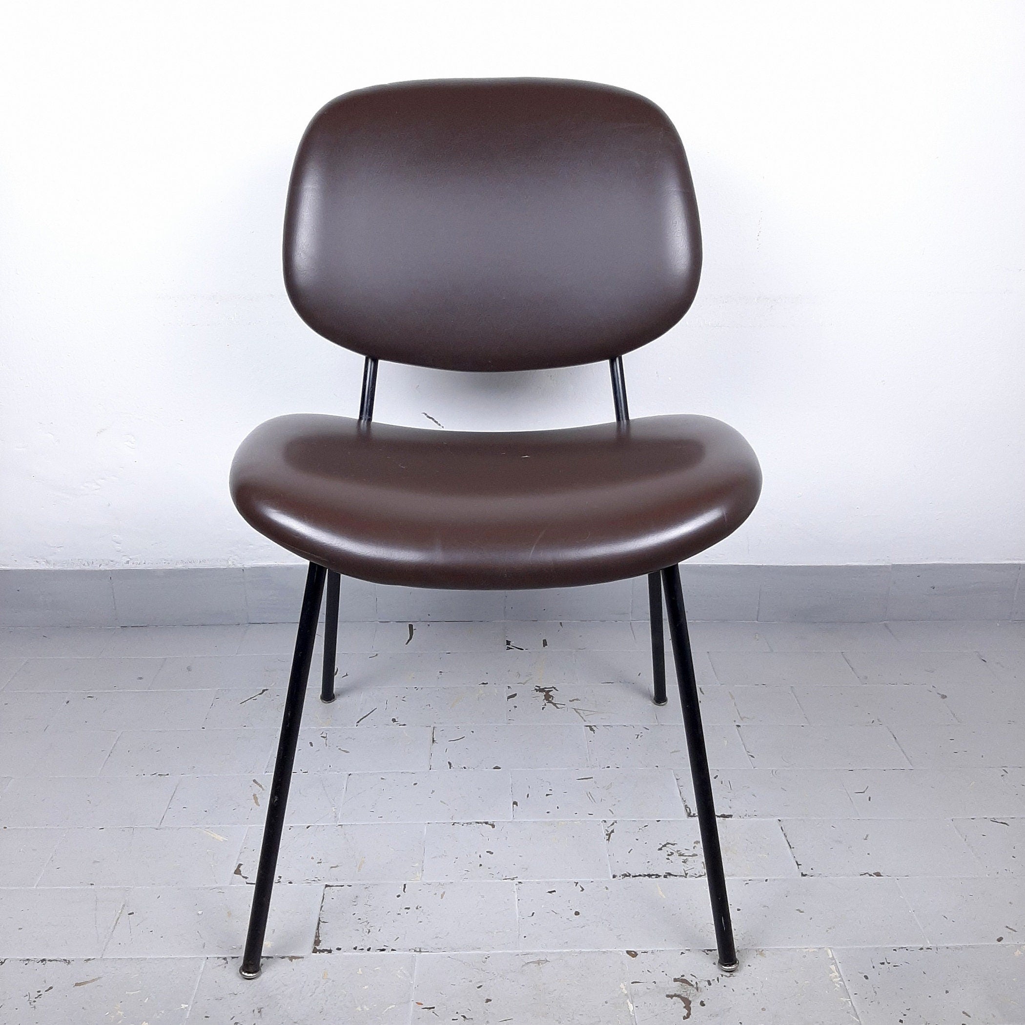 Mid-century desk chair from Olivetti Arredamenti Metallici Italy 1960s Retro home office