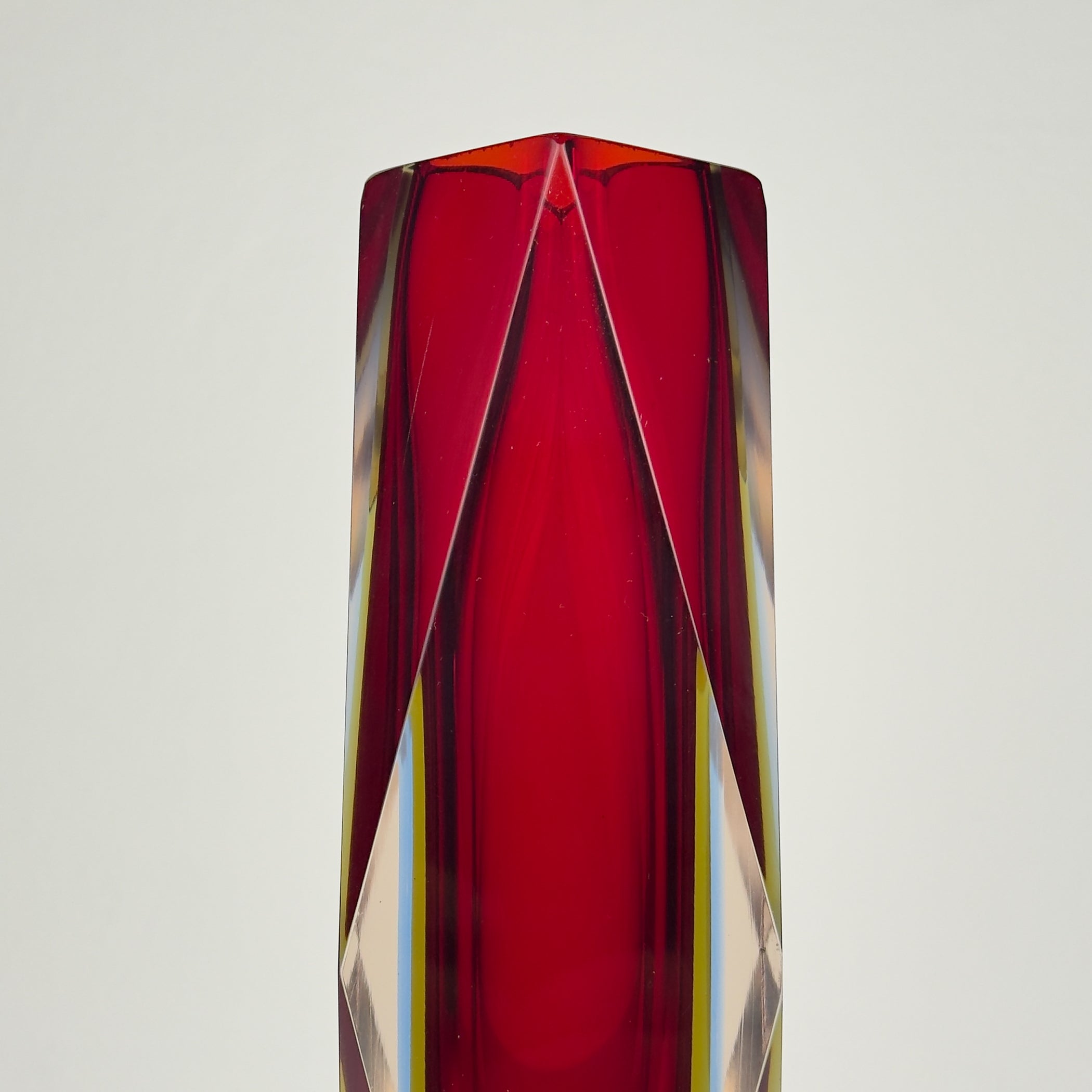 Sommerso red Murano glass vase, style Flavio Poli, Italy 1970s