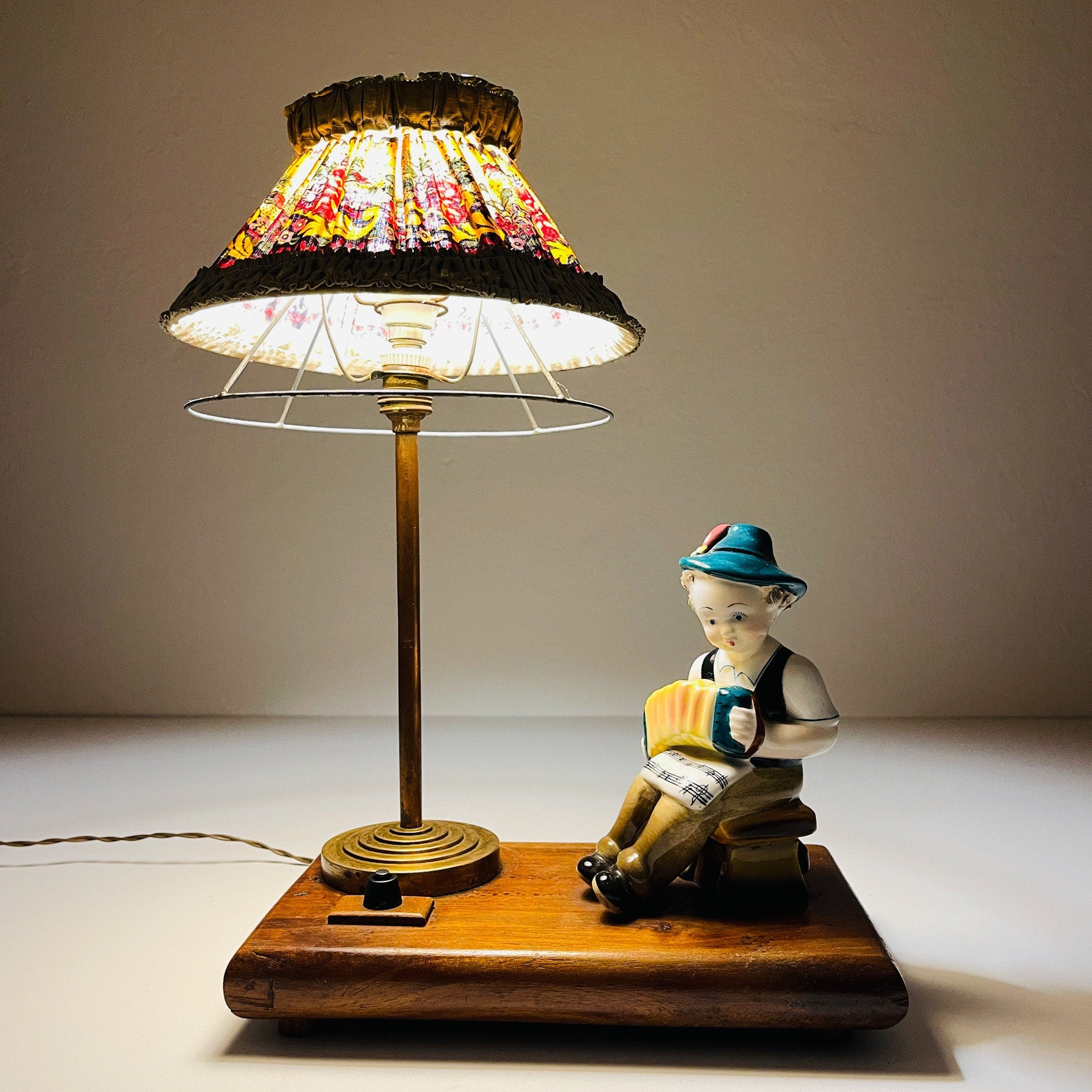 Antique table lamp, Italy, 1930s, Vintage home decor