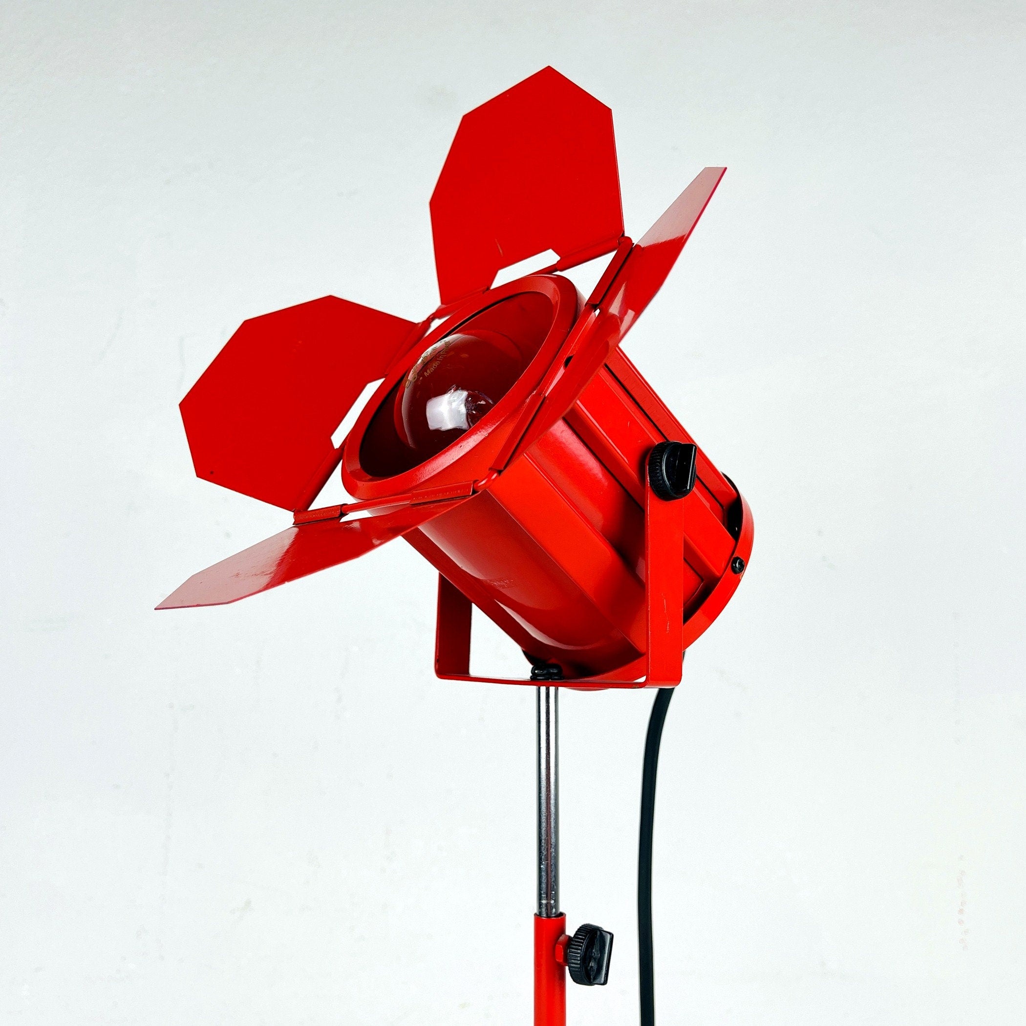 Retro adjustable spotlight table lamp Italy 1980s Mid-century lighting
