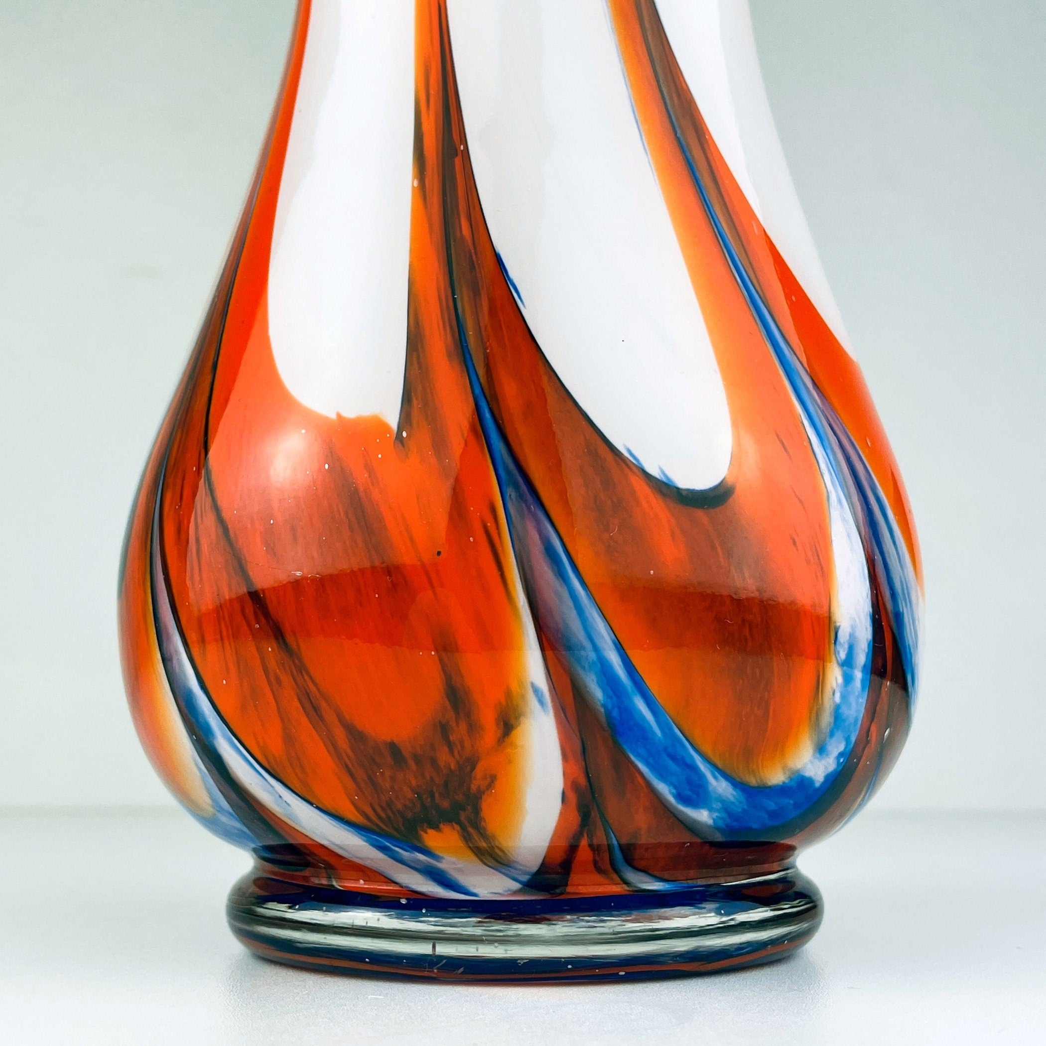Carlo Moretti Murano Glass Vase: Hand-Cut Italian Art, 1970s