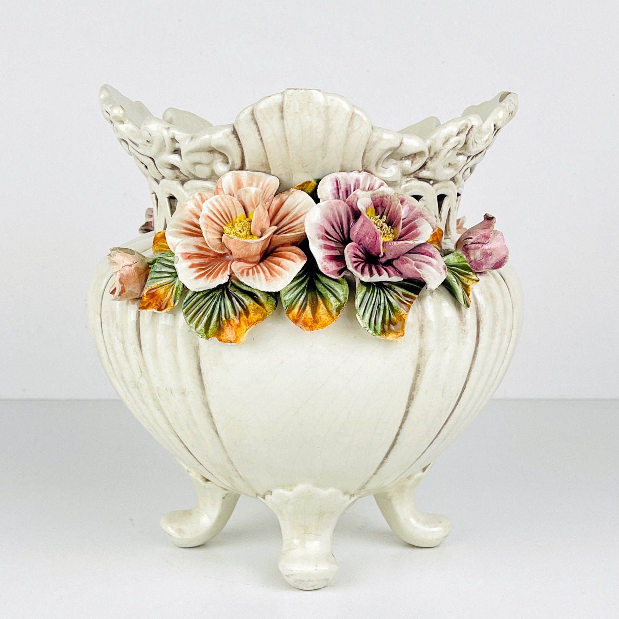 Este ceramics vase with flowers Italy 1950s Vintage home decor Porcelan flowers