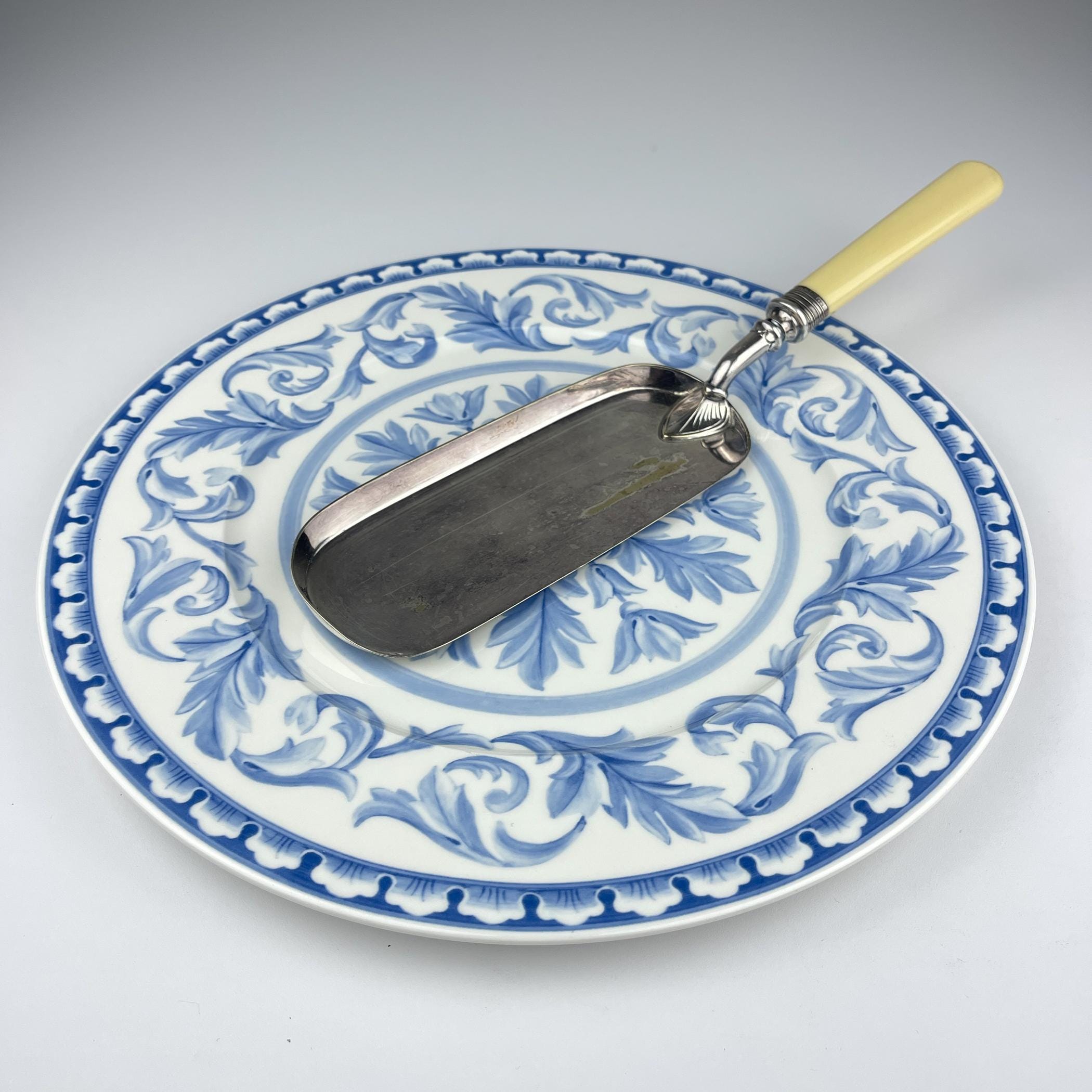 Antique Silver Plate Crumb Scoop - Atkin Brothers, Sheffield