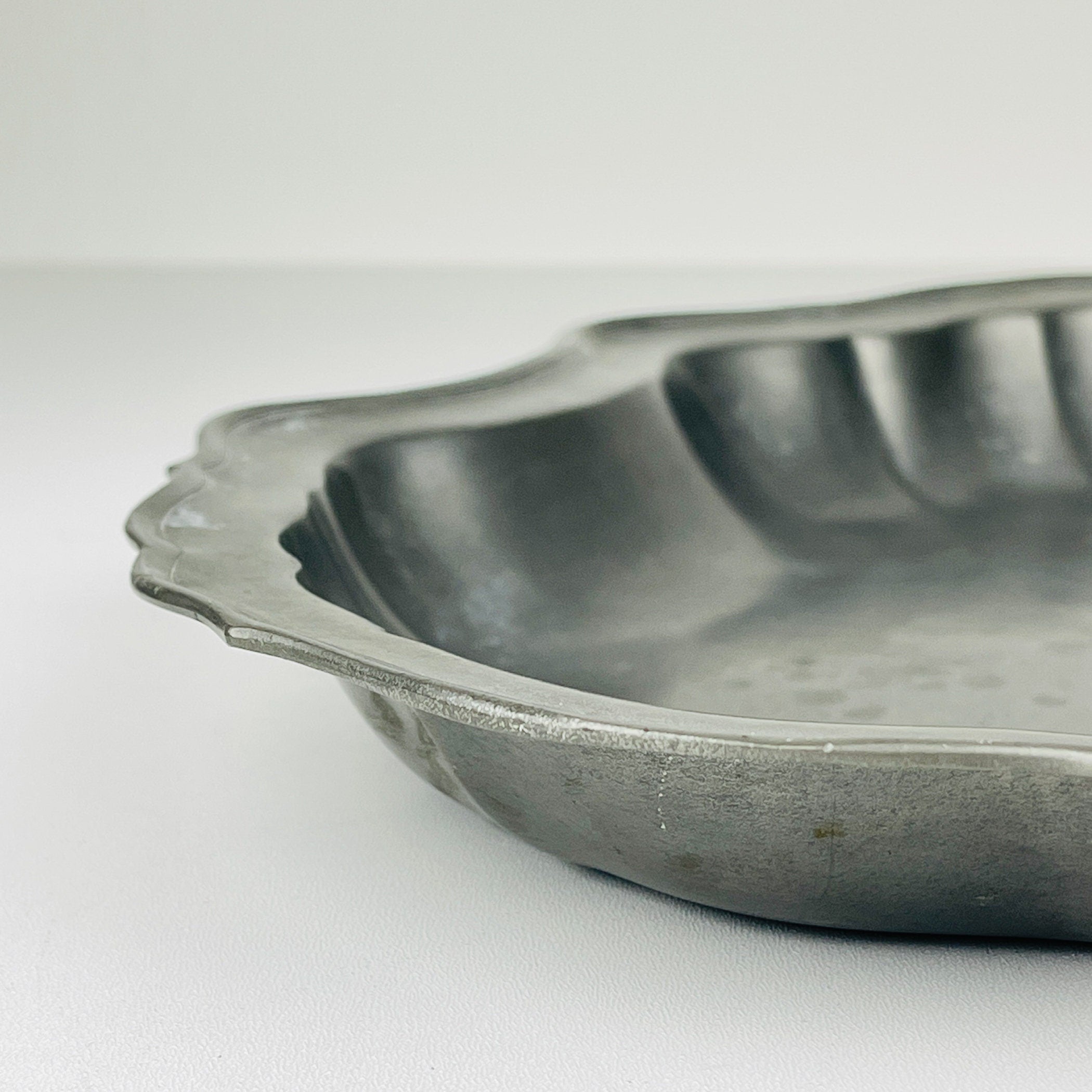 Antique pewter tray or fruit bowl, Italy, 1900s