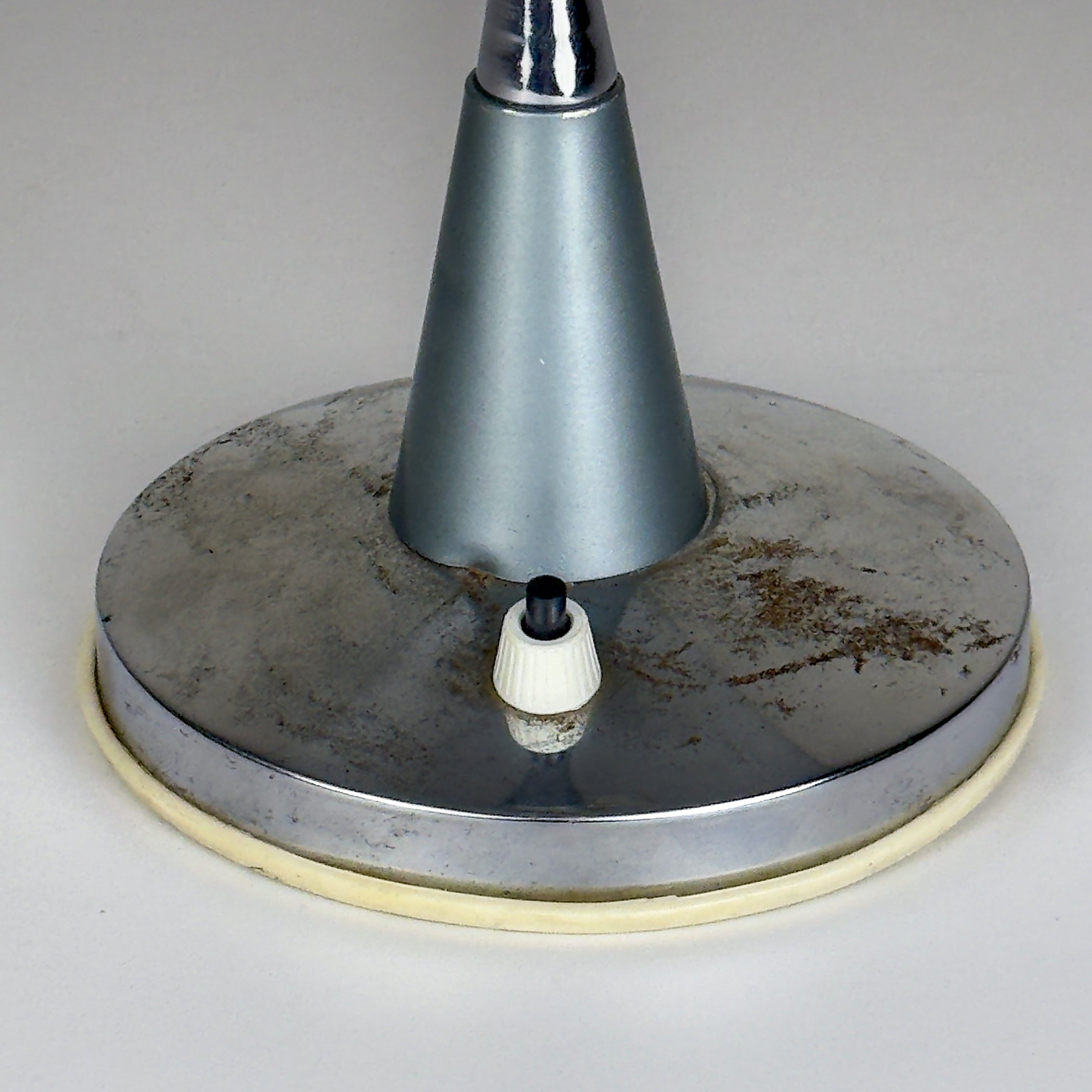 Grey industrial metal desk lamp Italy, 1960s