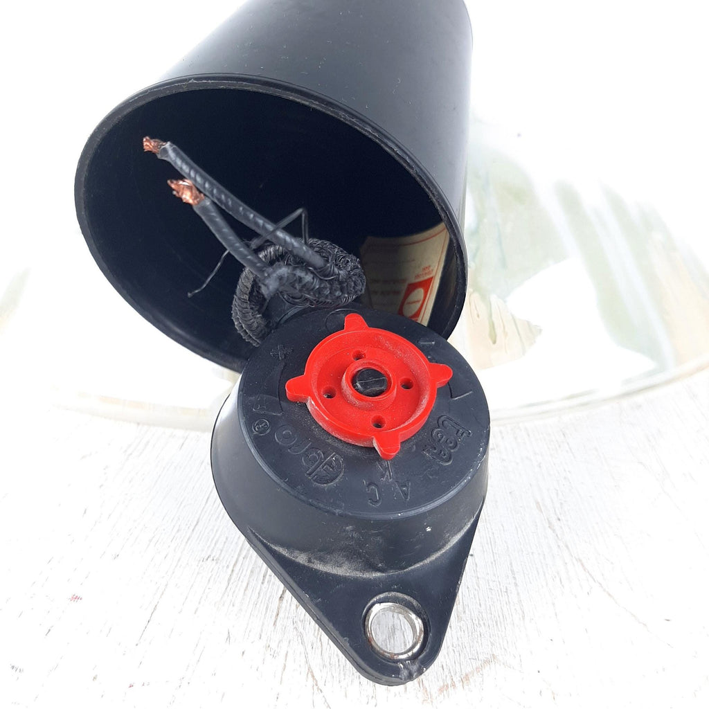 White Glass Pendant Lamp, Yugoslavia 1970s