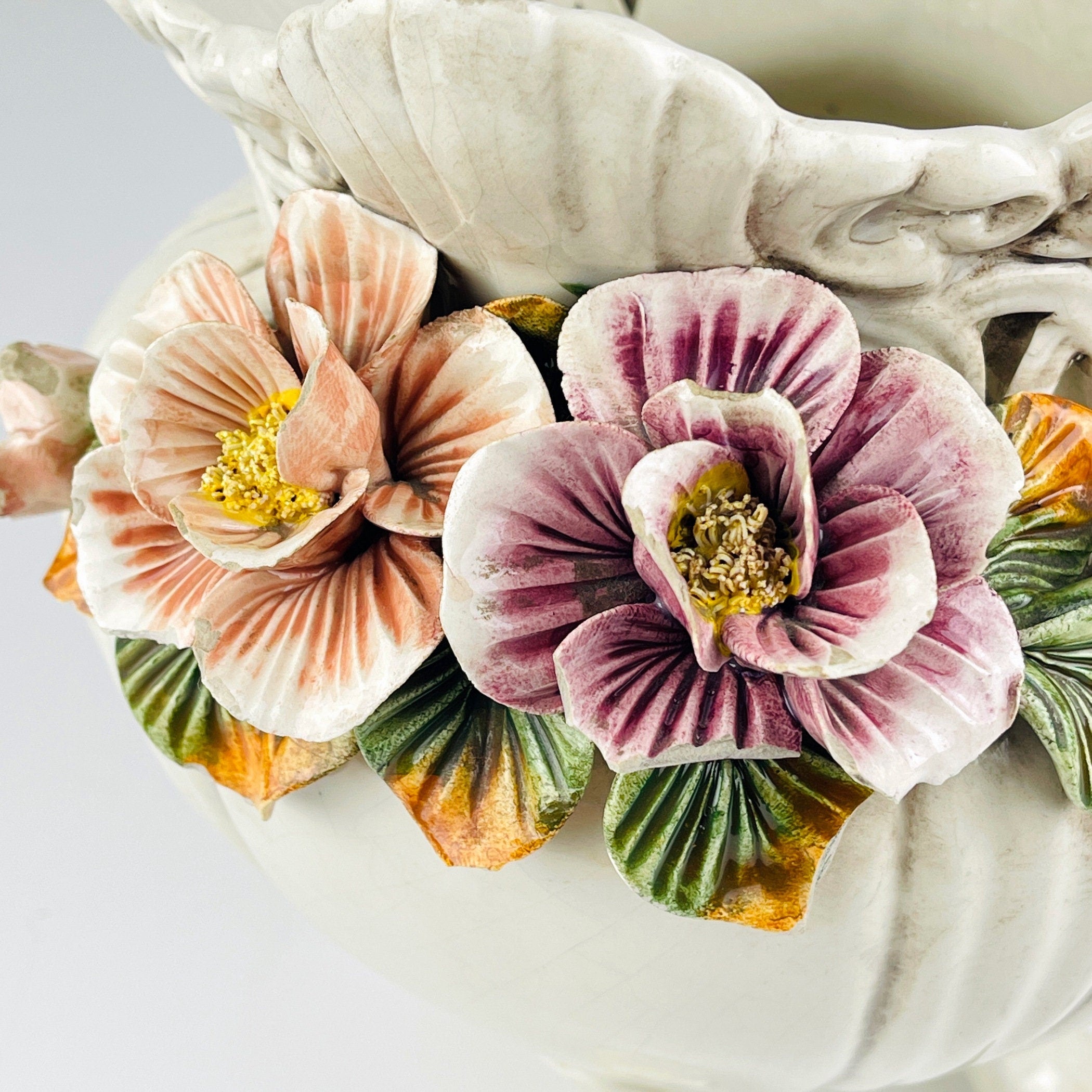 Este ceramics vase with flowers Italy 1950s Vintage home decor Porcelan flowers