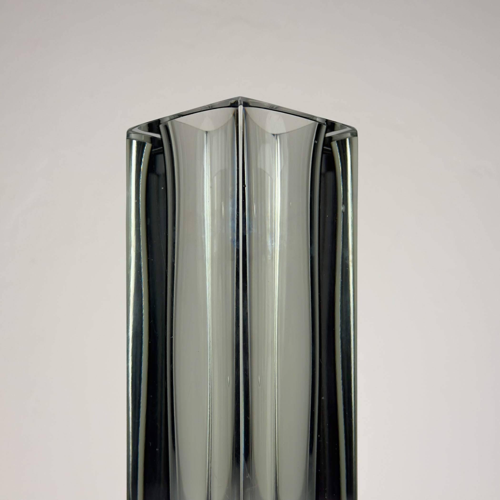Sommerso gray Murano glass vase, style Flavio Poli, Italy 1970s