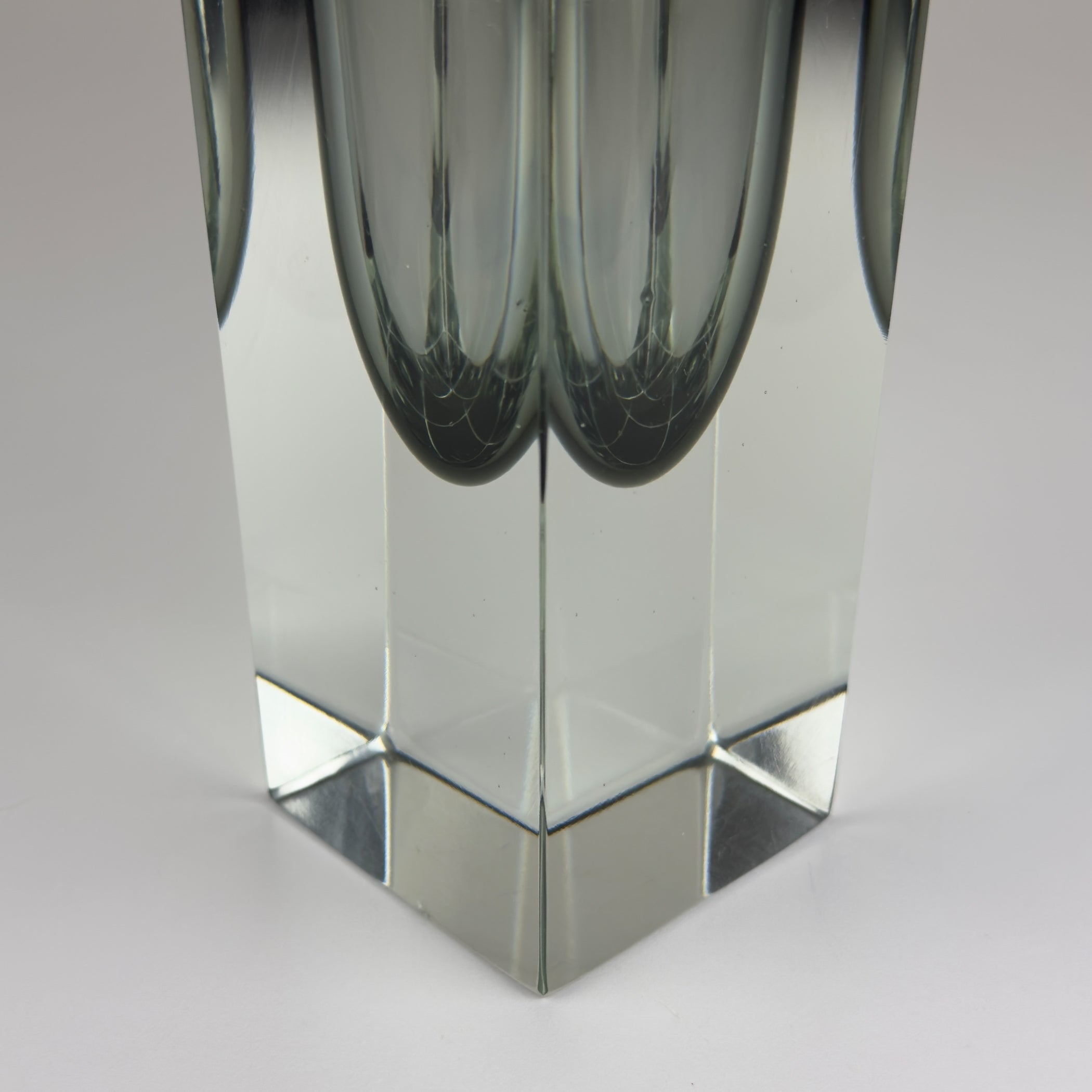 Sommerso gray Murano glass vase, style Flavio Poli, Italy 1970s