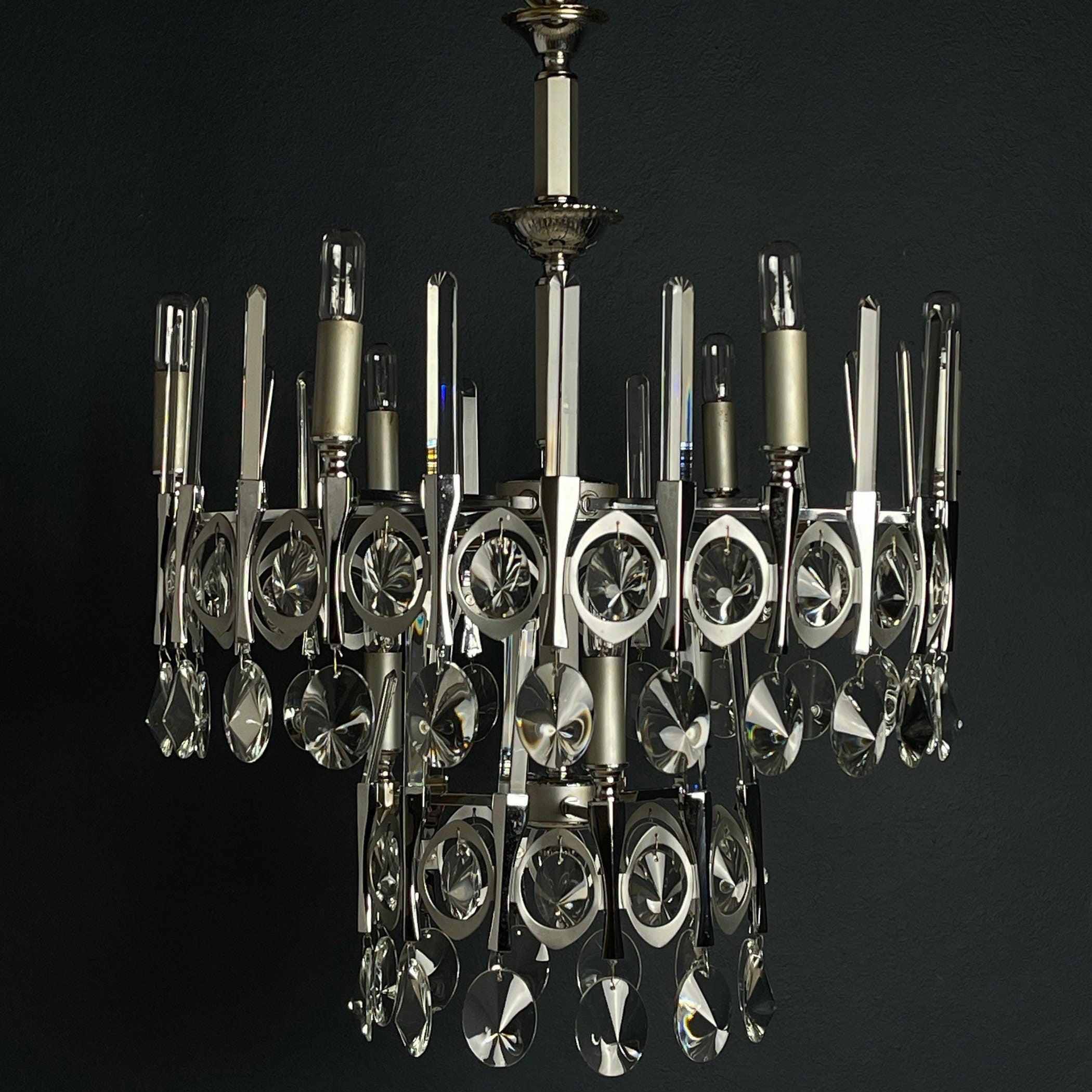 Gaetano Sciolari Chandelier: Mid-Century Modern Italian Crystal Glass, 1970s