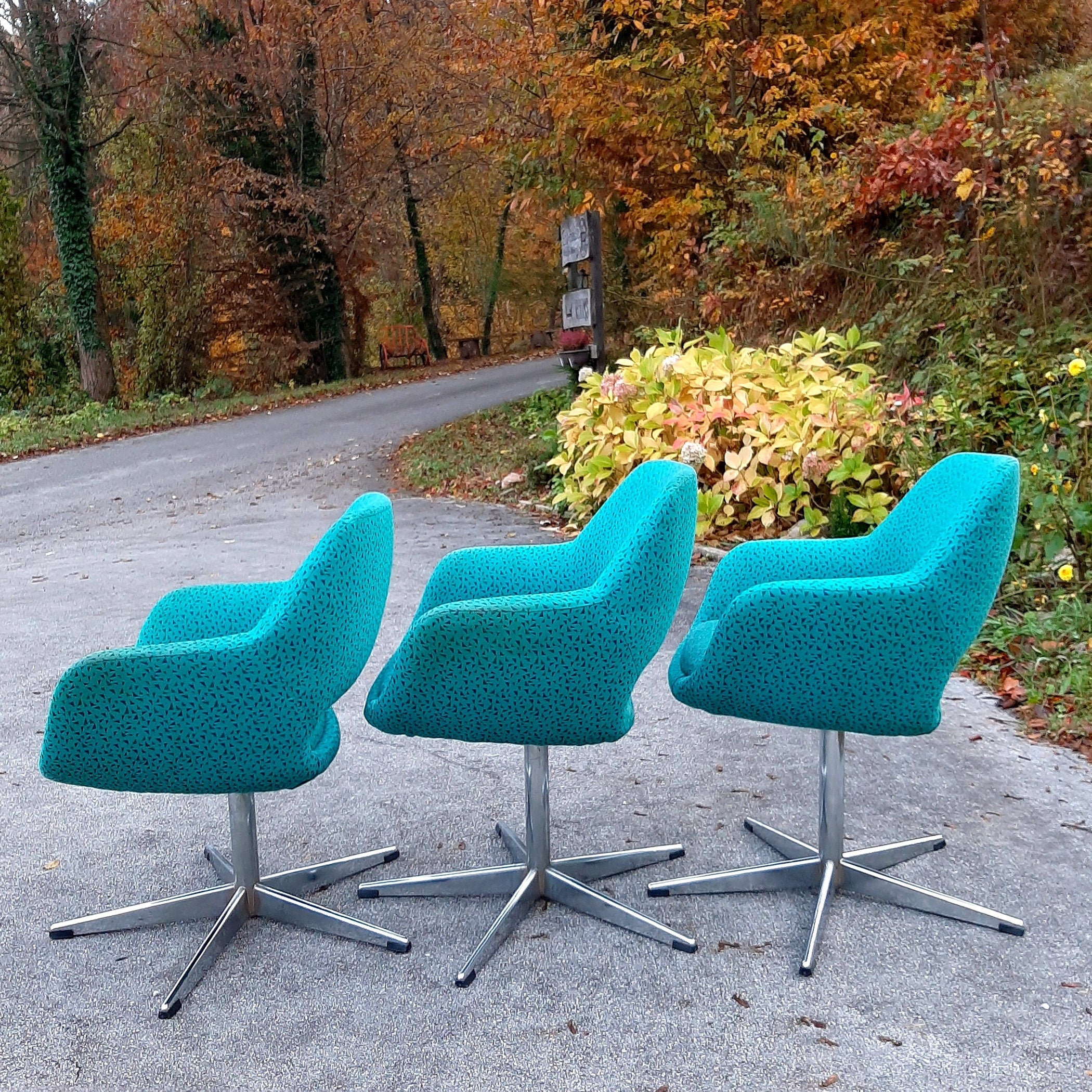 Vintage Mid-Century Modern Swivel Chair: Stol Kamnik, Yugoslavia