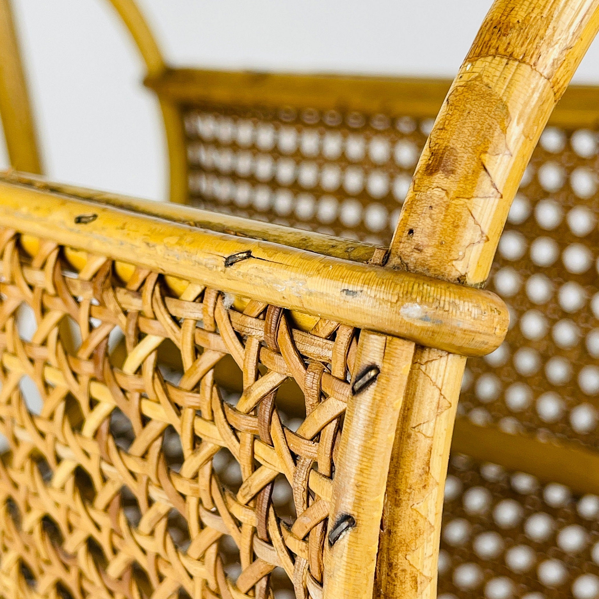 Vintage bamboo and Vienna straw magazine rack, Italy 1960s / Mid-century modern home decor