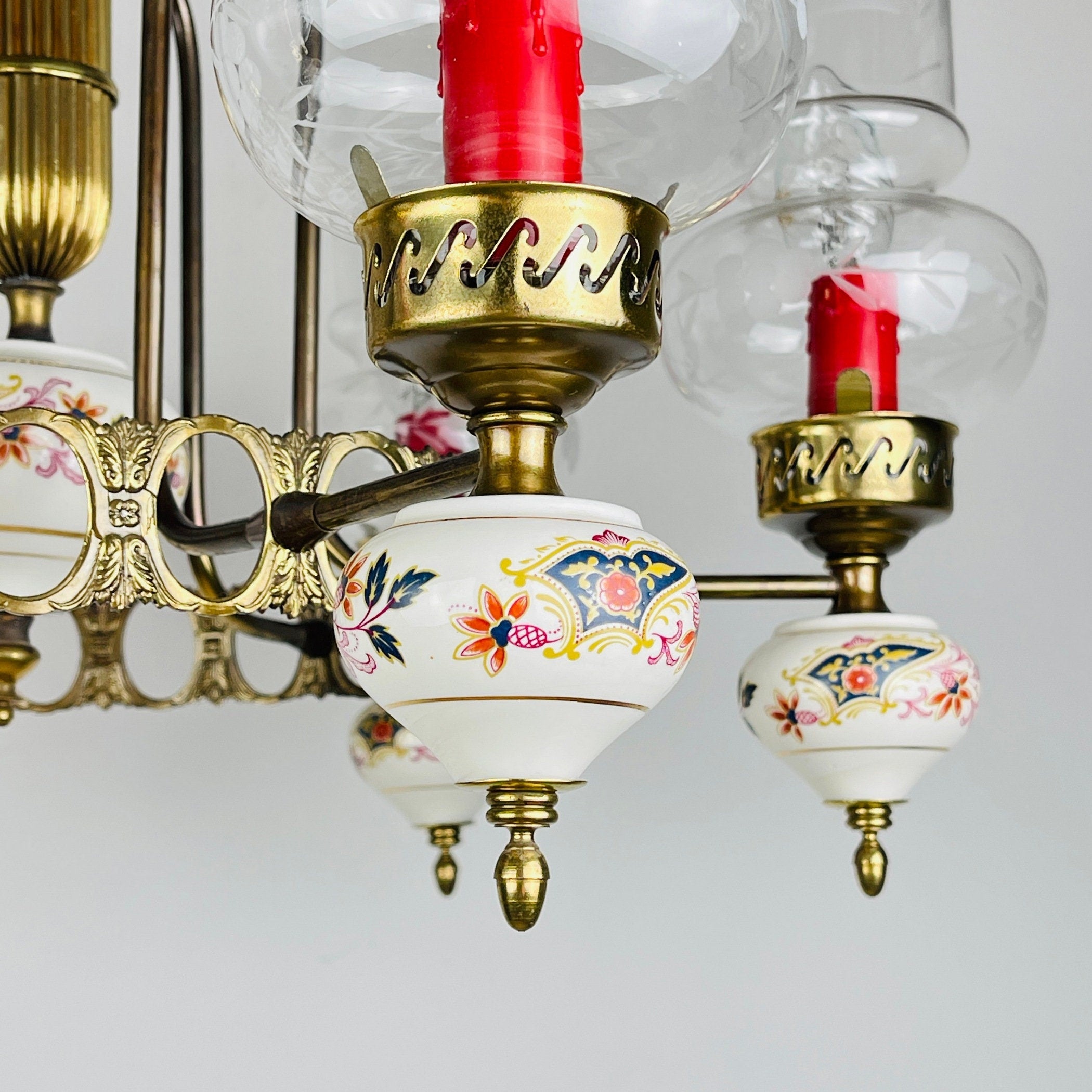 Vintage porcelain and brass chandelier Italy 1930s