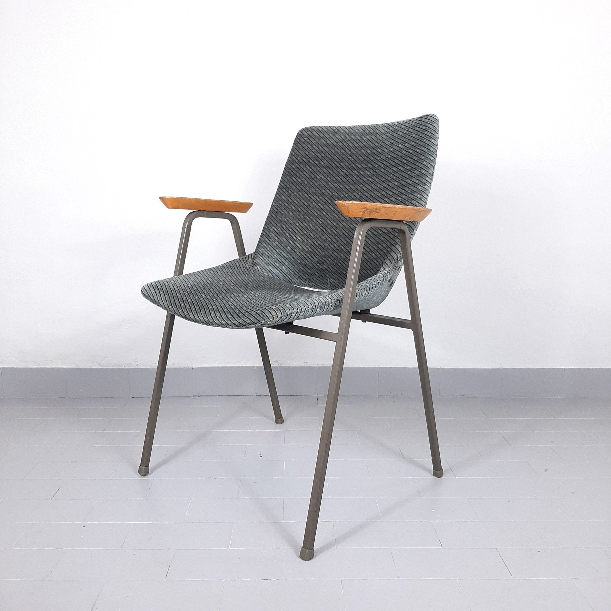 Vintage Lupina Lounge Chair by Niko Kralj, Stol Kamnik, 1970s Retro Office Chair