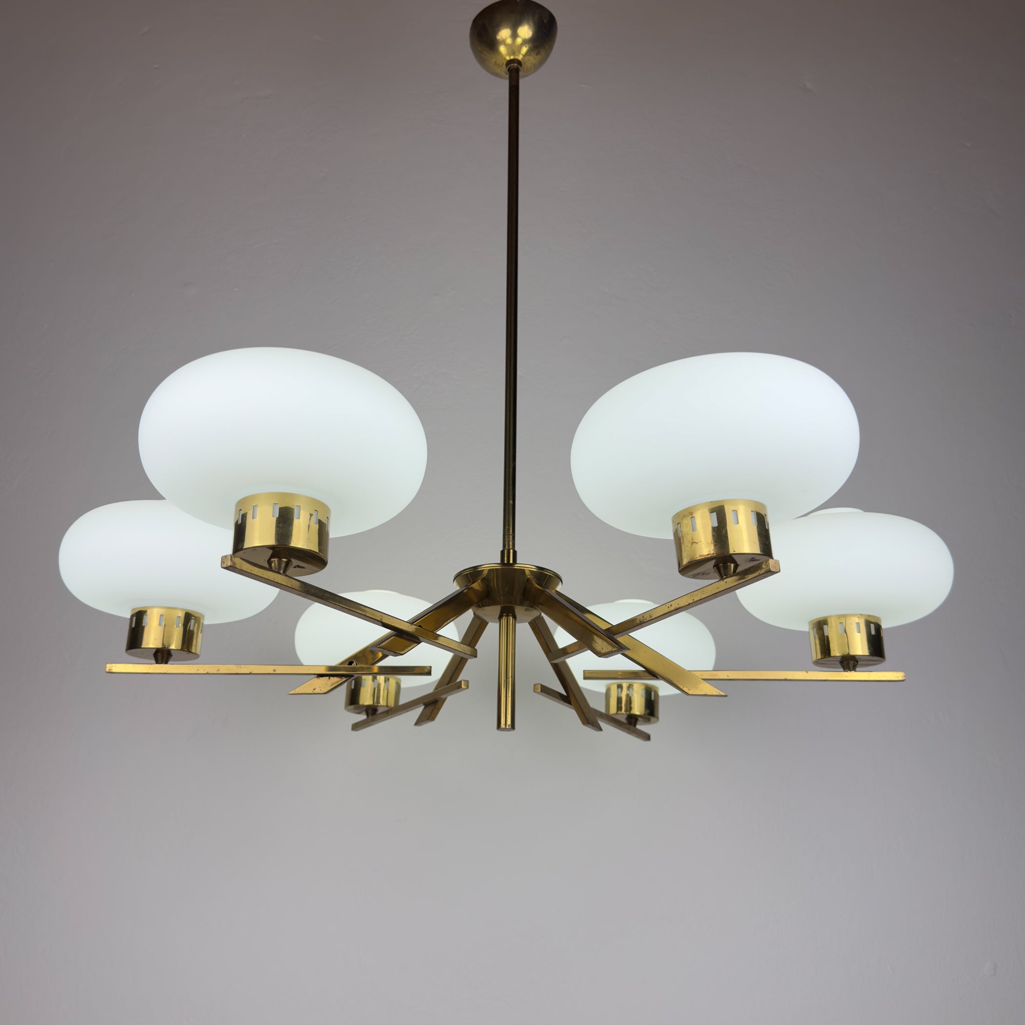 Mid-Century Stilnovo Chandelier with Brass and Opaline Glass, Italy 1970s