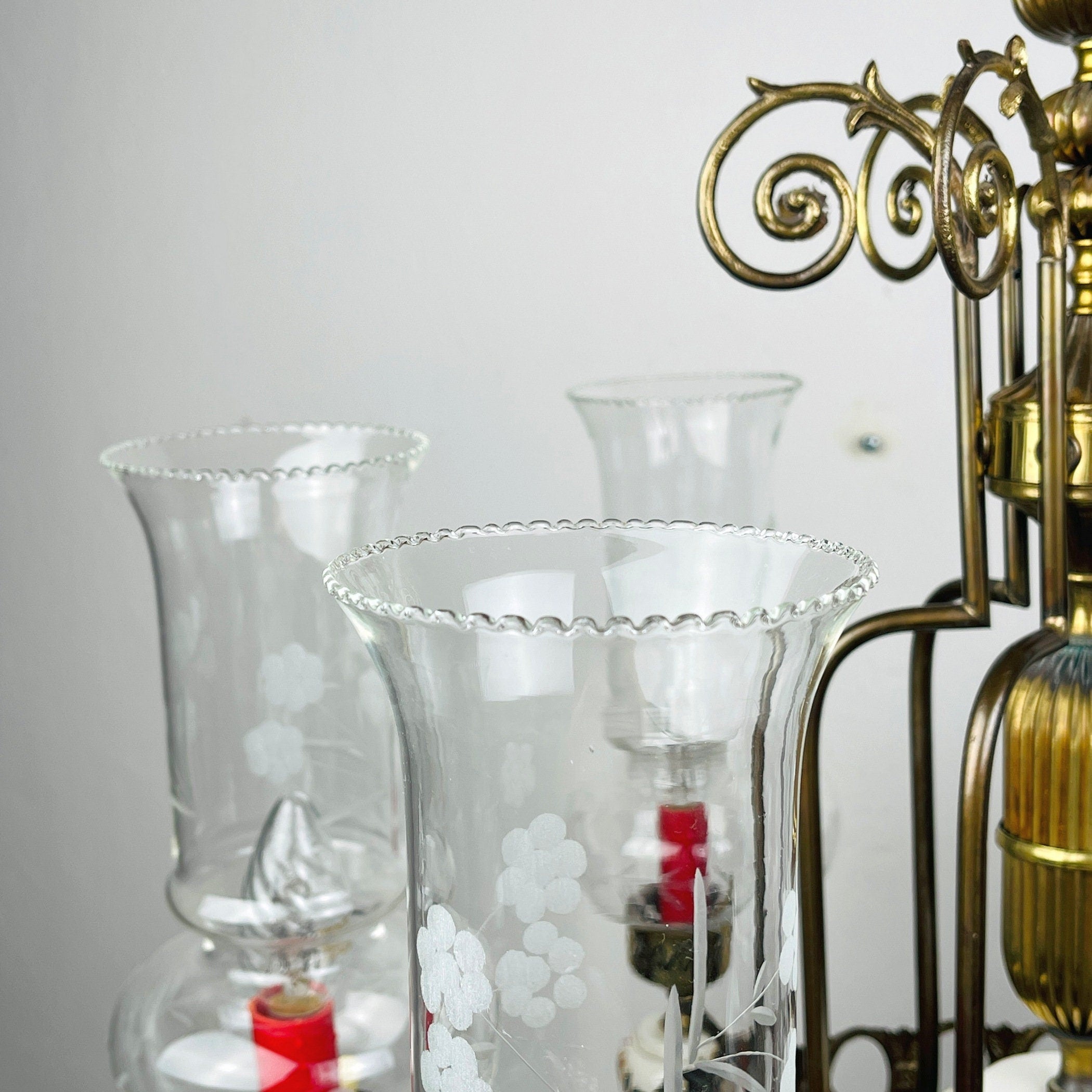 Vintage porcelain and brass chandelier Italy 1930s