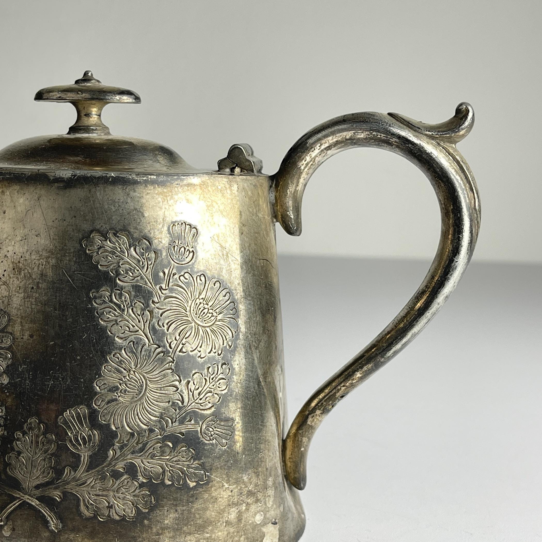 Antique silver plated teapot by Sheffield, England, 1890-1910s, Vintage home decor