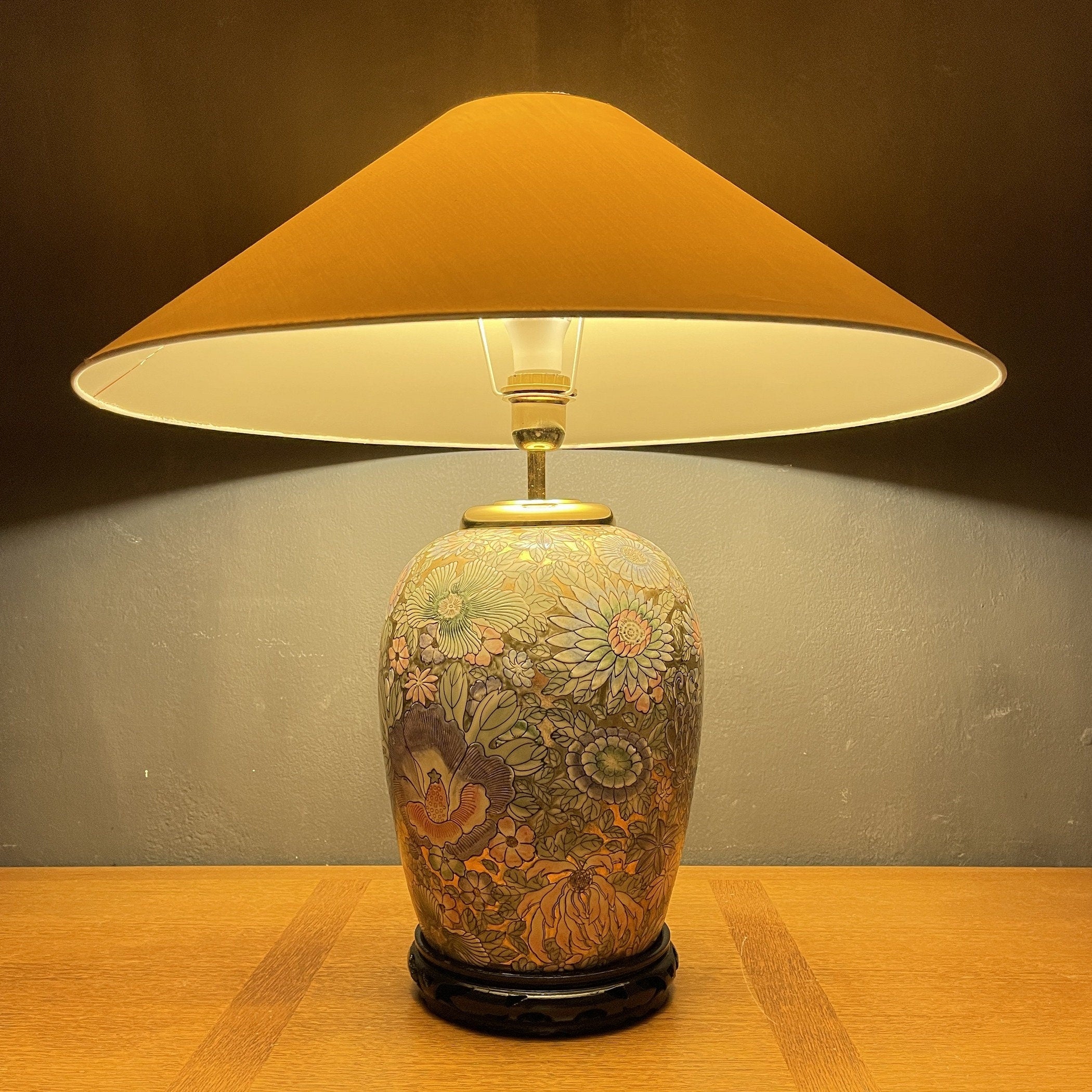 Vintage ceramic table lamp Flower Italy 1970s